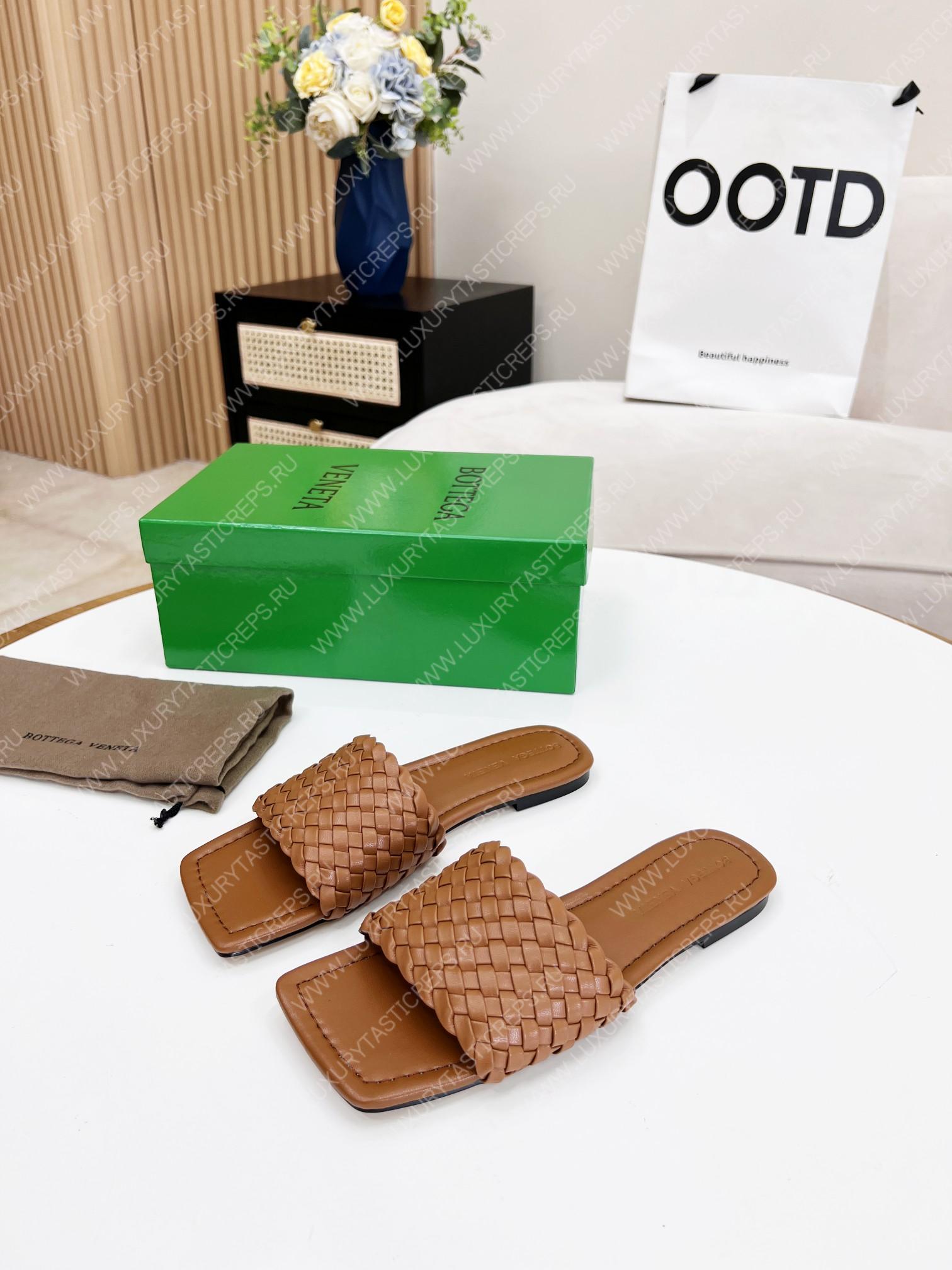 bo*te*ga Ve*ne*ta dot wave flat sandals brown 708880v