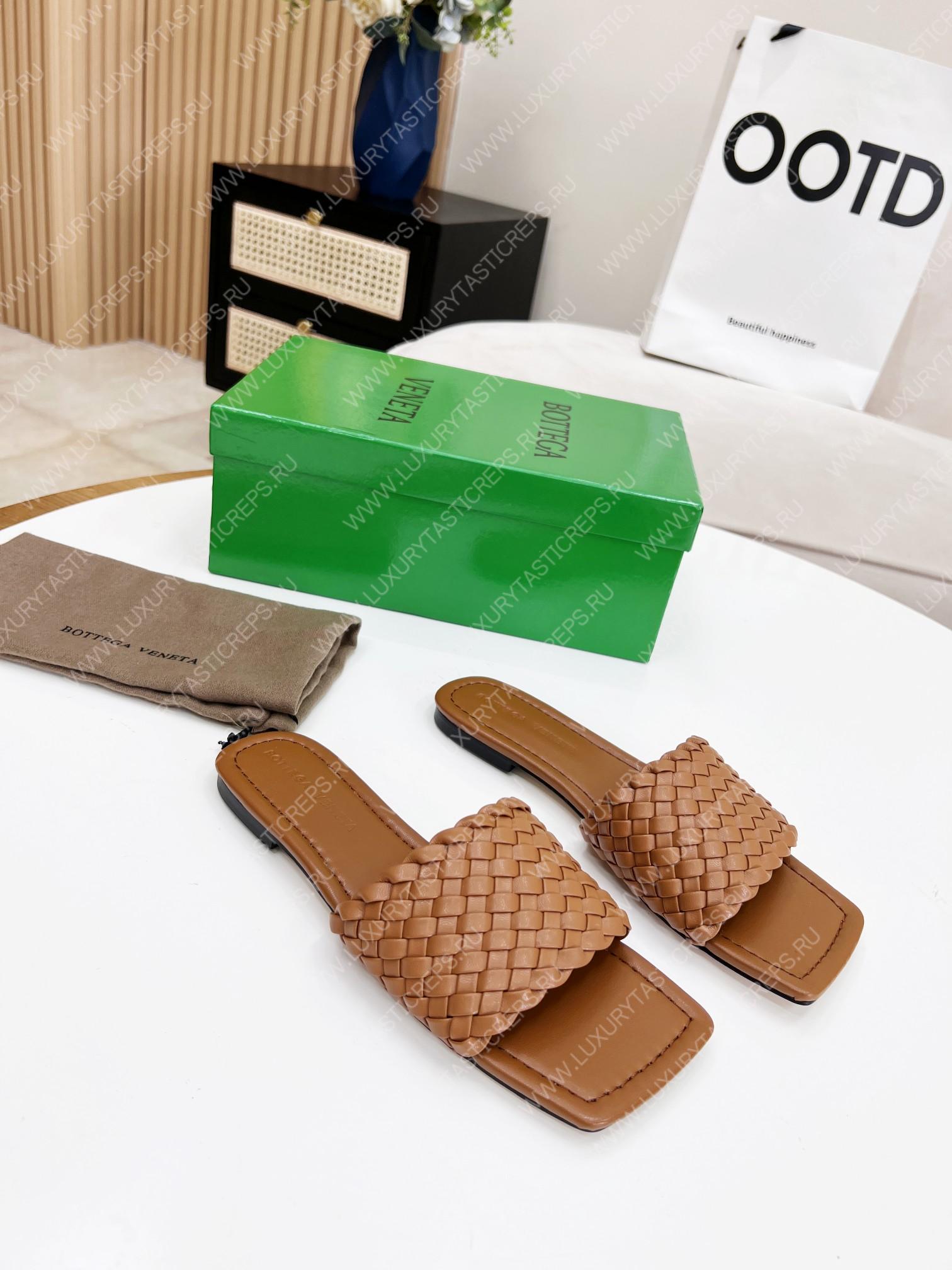 bo*te*ga Ve*ne*ta dot wave flat sandals brown 708880v