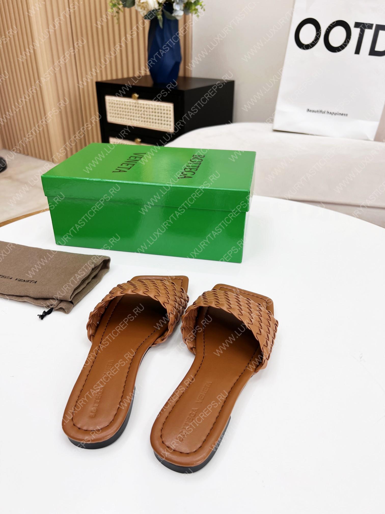 bo*te*ga Ve*ne*ta dot wave flat sandals brown 708880v