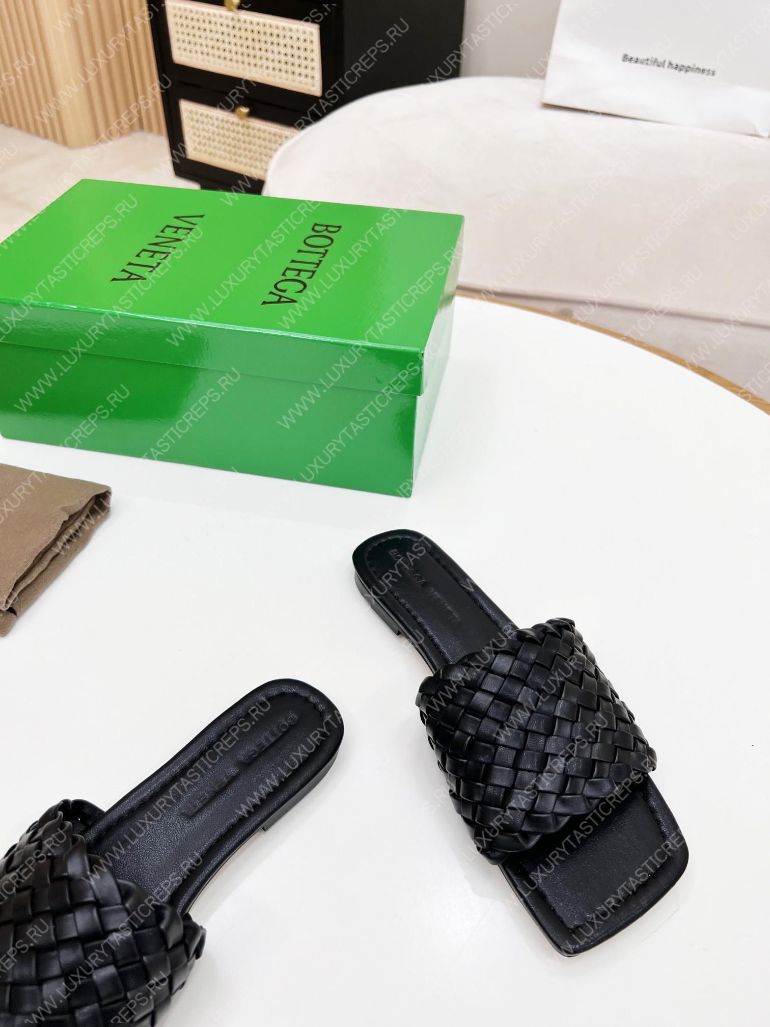 bo*te*ga Ve*ne*ta dot wave flat sandals black 708880v