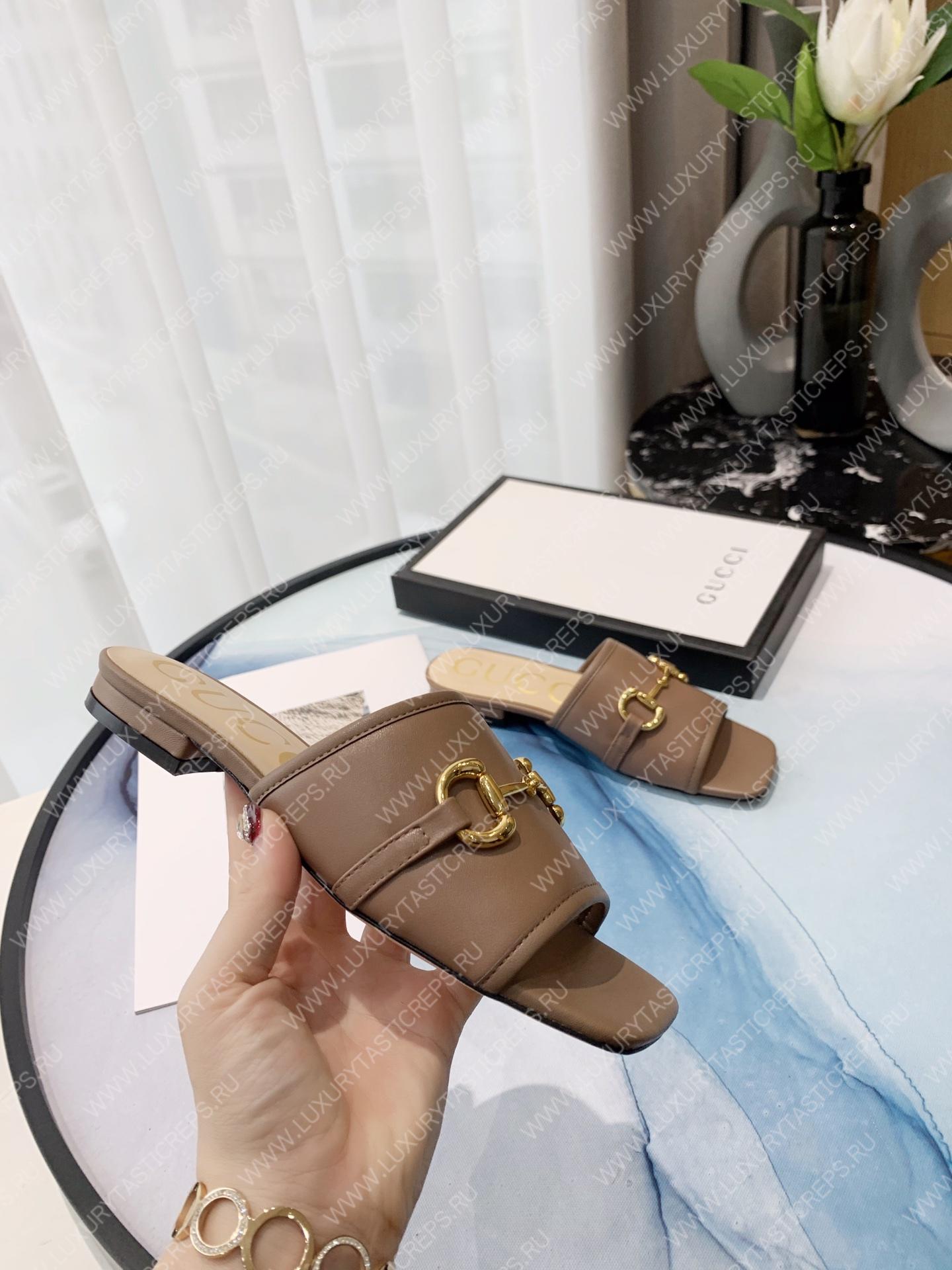 G*u*i slides beige 623111