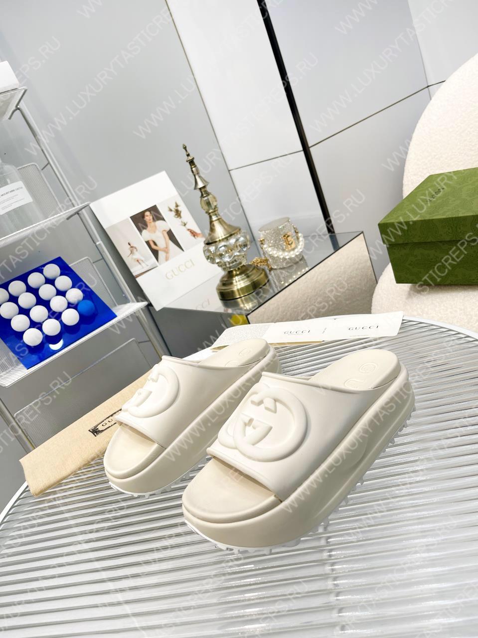 G*u*i slide sandal off-white 692845