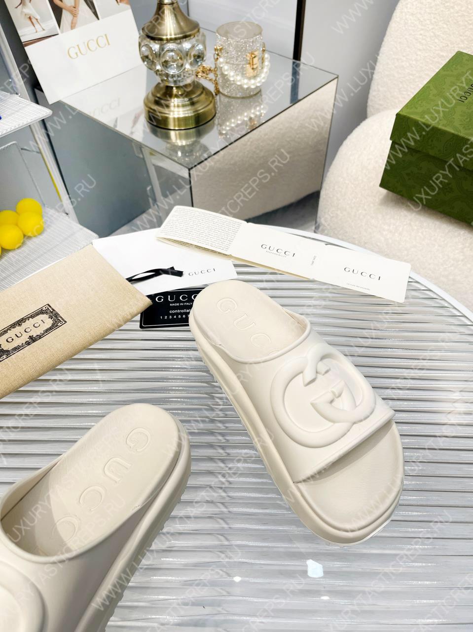 G*u*i slide sandal off-white 692845