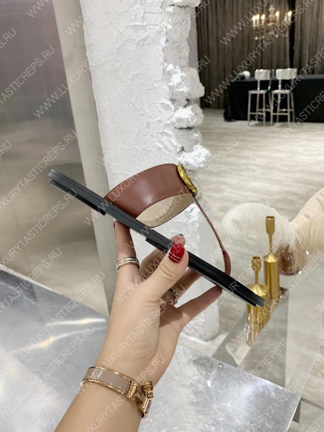 G*u*i leather thong sandal with double g brown 497444