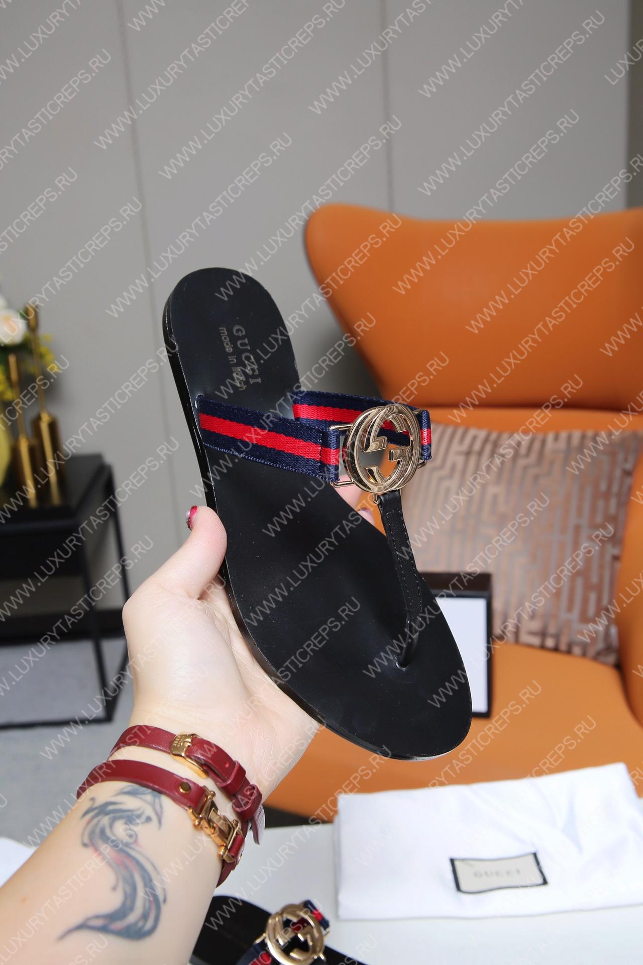 G*u*i black web stripe flip-flops blue and red 630307