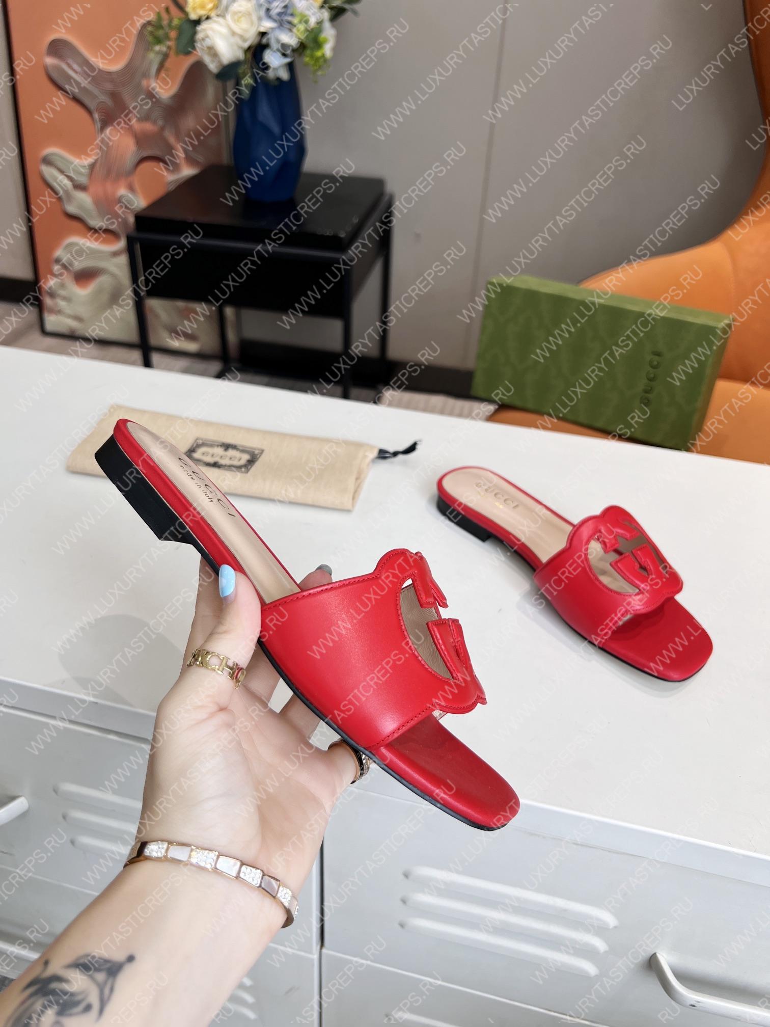 G*u*i interlocking g cut-out slide sandal red 694451