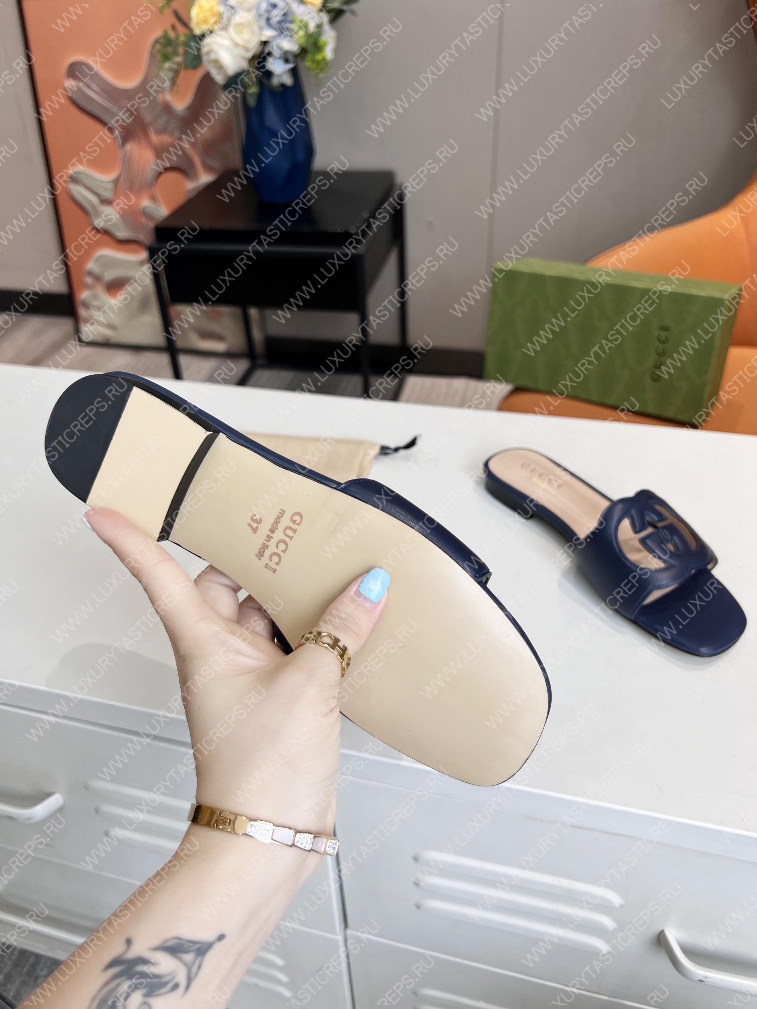 G*u*i interlocking g cut-out slide sandal dark blue 694451