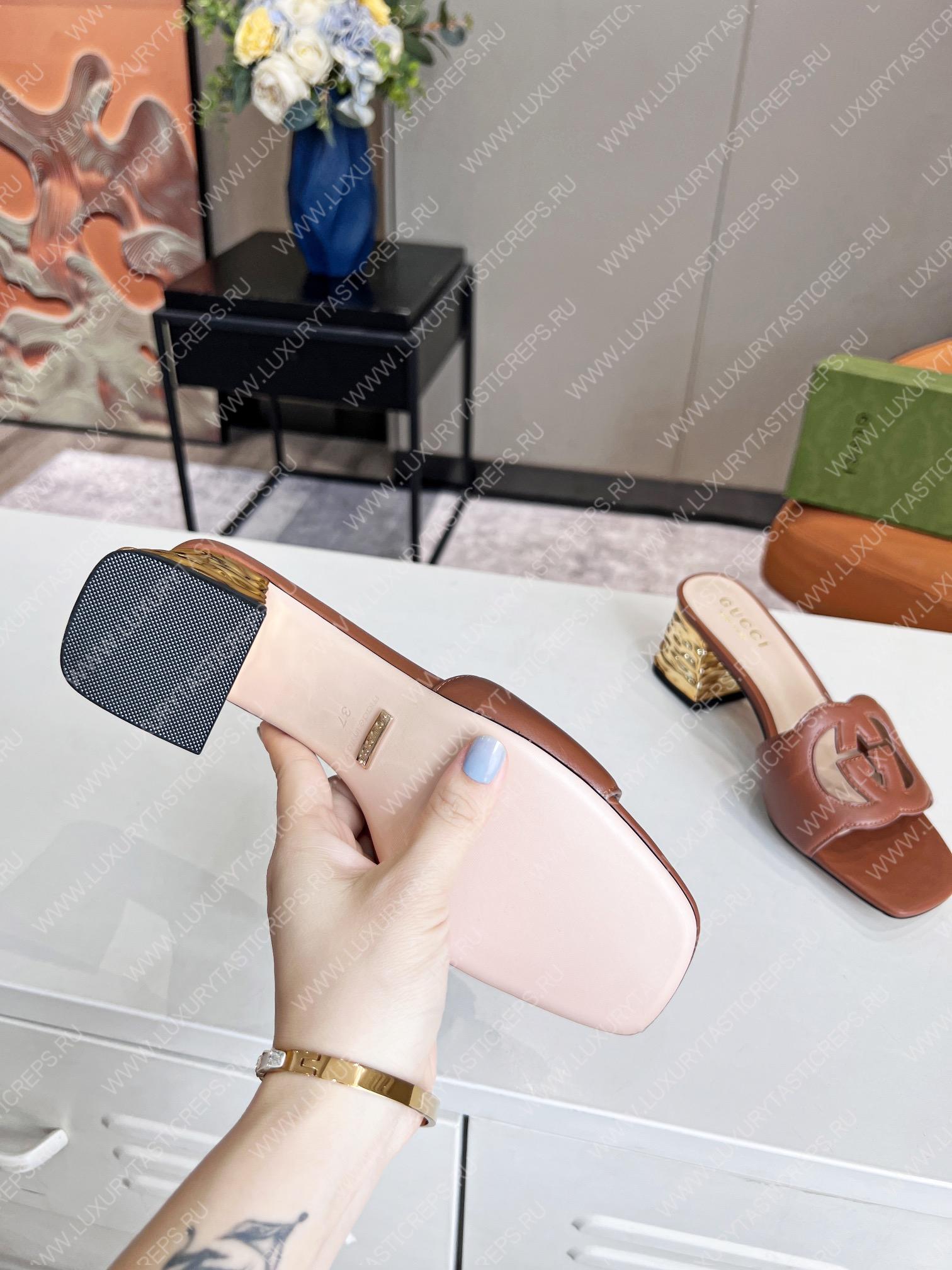 G*u*i interlocking g cut-out heeled slide sandal brown 694451