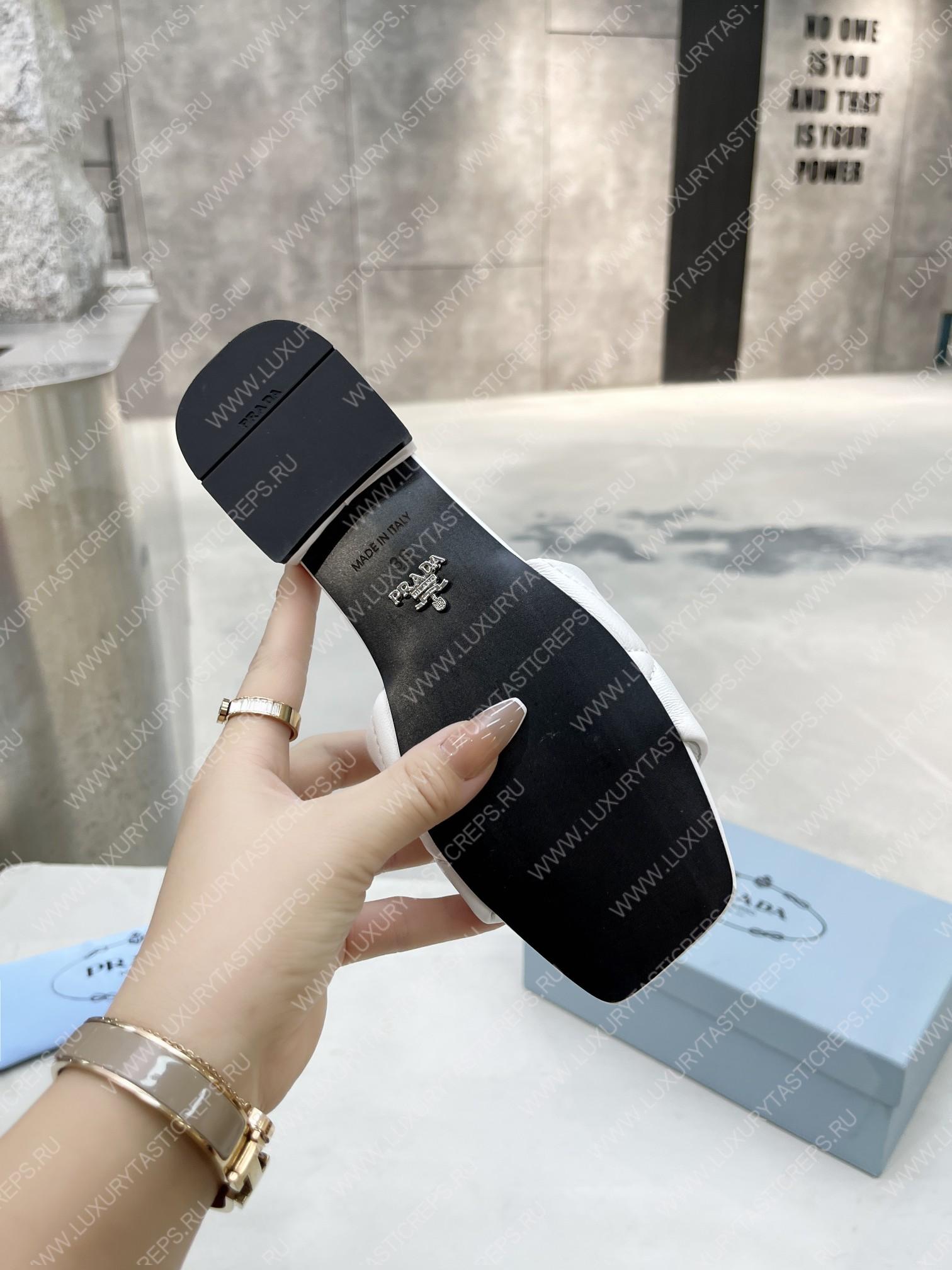 Pra*a quilted nappa leather sabots white 1xx583