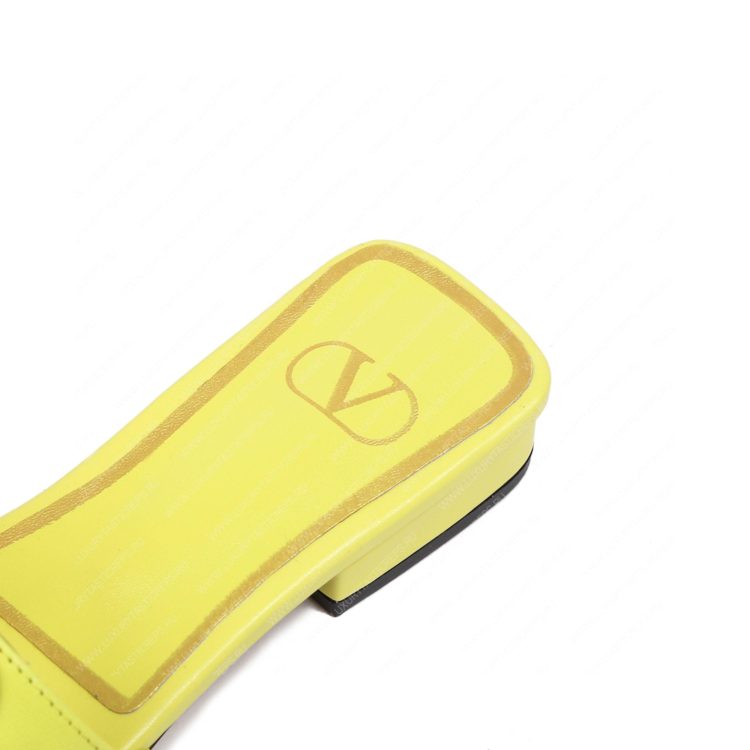 VALENTINO VLOGO SIGNATURE SLIDE SANDAL YELLOW ZW2S0M21HWS0CR