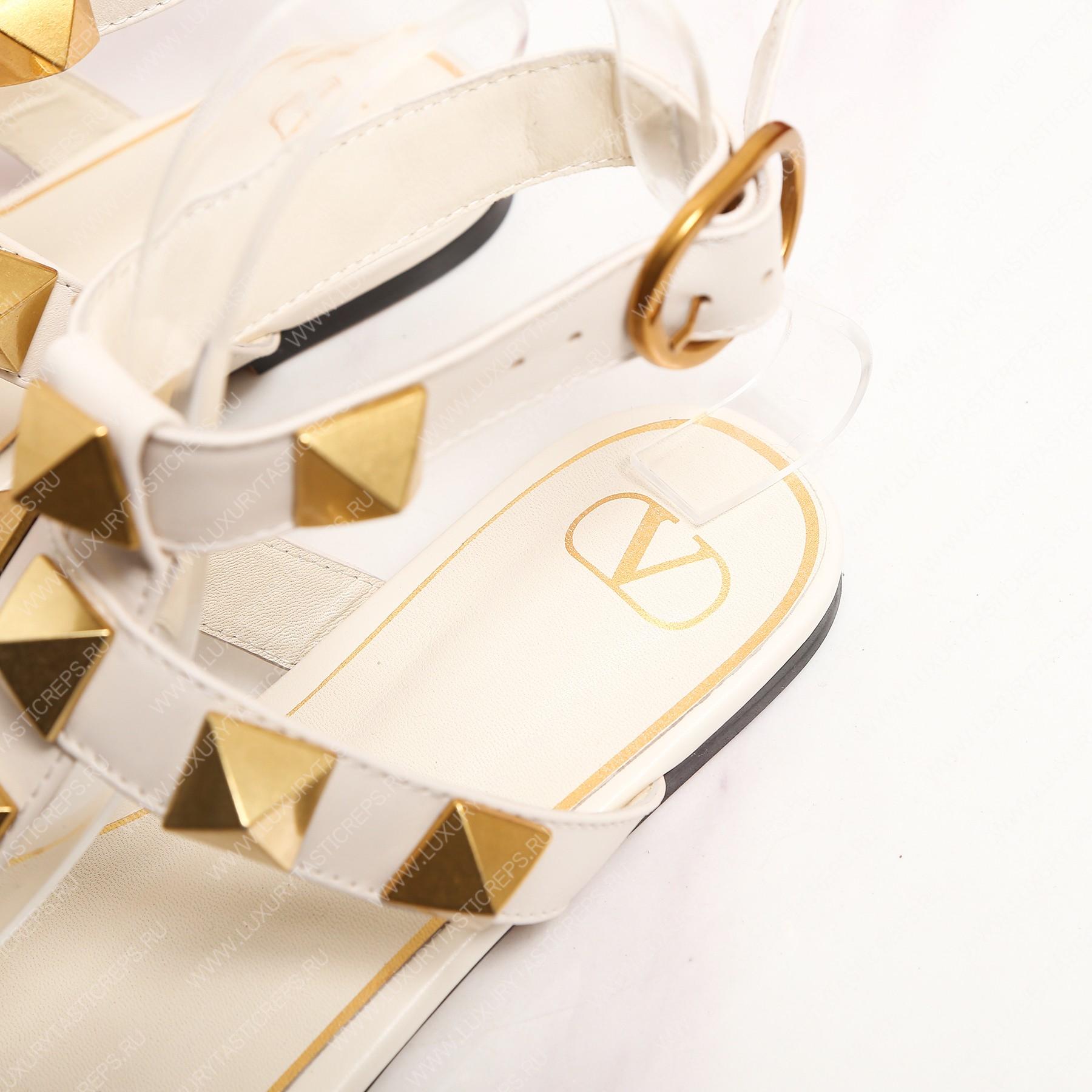 VALENTINO STUD FLAT CALFSKIN SANDAL LIGHT IVORY 2W2S0BU8ZWM