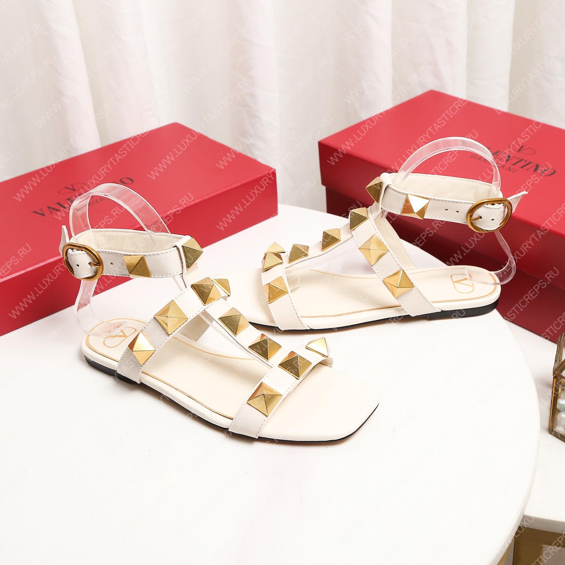 VALENTINO STUD FLAT CALFSKIN SANDAL LIGHT IVORY 2W2S0BU8ZWM