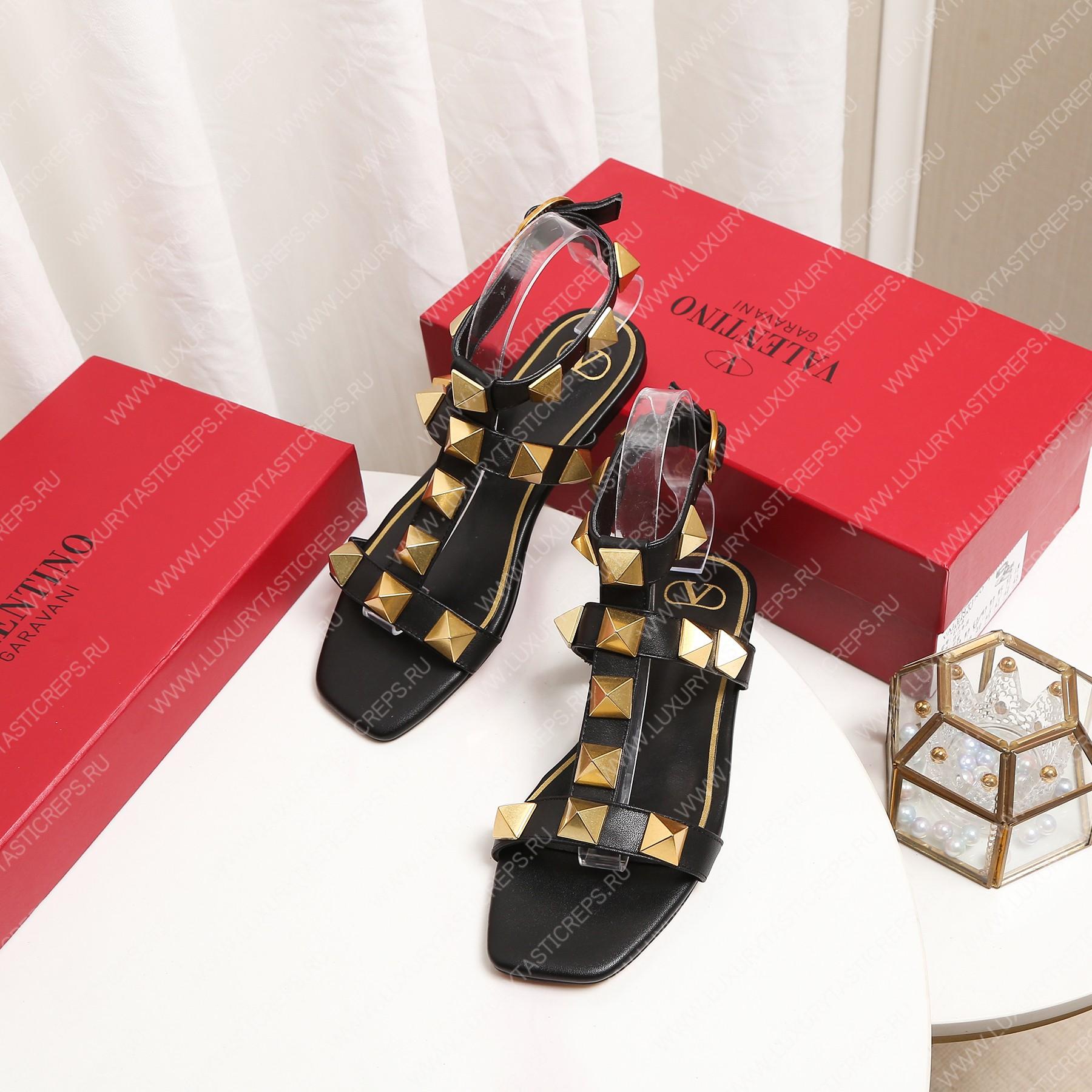 VALENTINO ROMAN STUD FLAT CALFSKIN SANDAL BLACK 1W2S0BU8ZWM