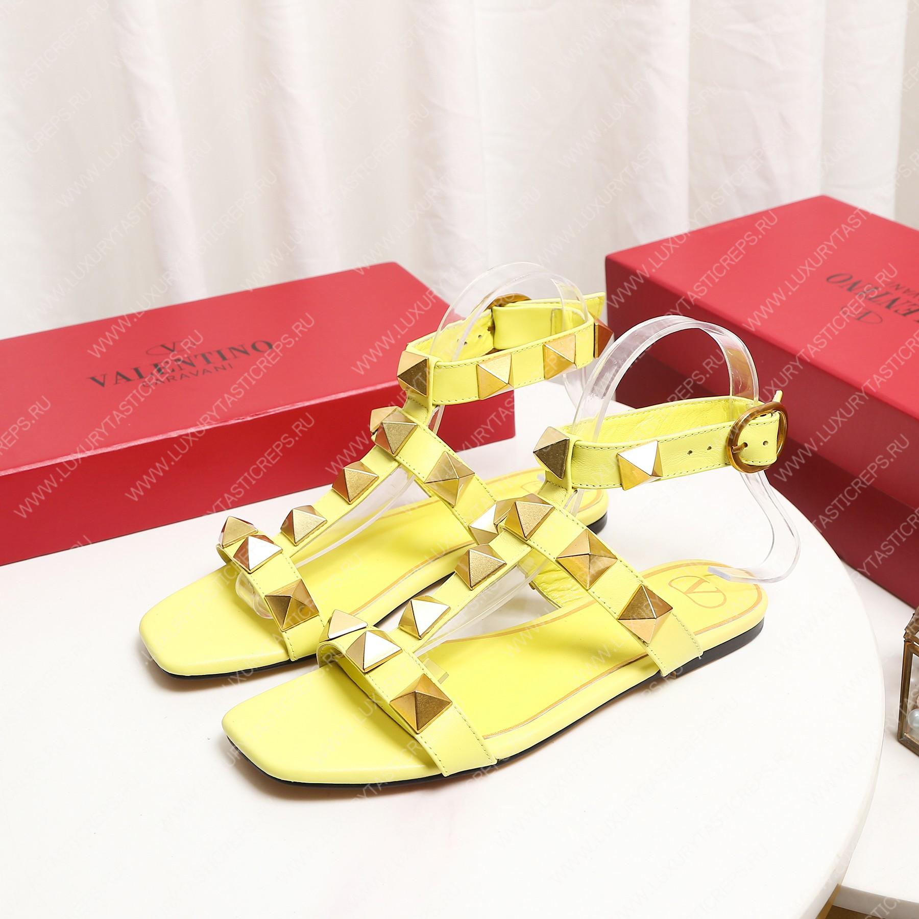 VALENTINO ROMAN STUD FLAT CALFSKIN SANDAL YELLOW 1W2S0BU8ZWM