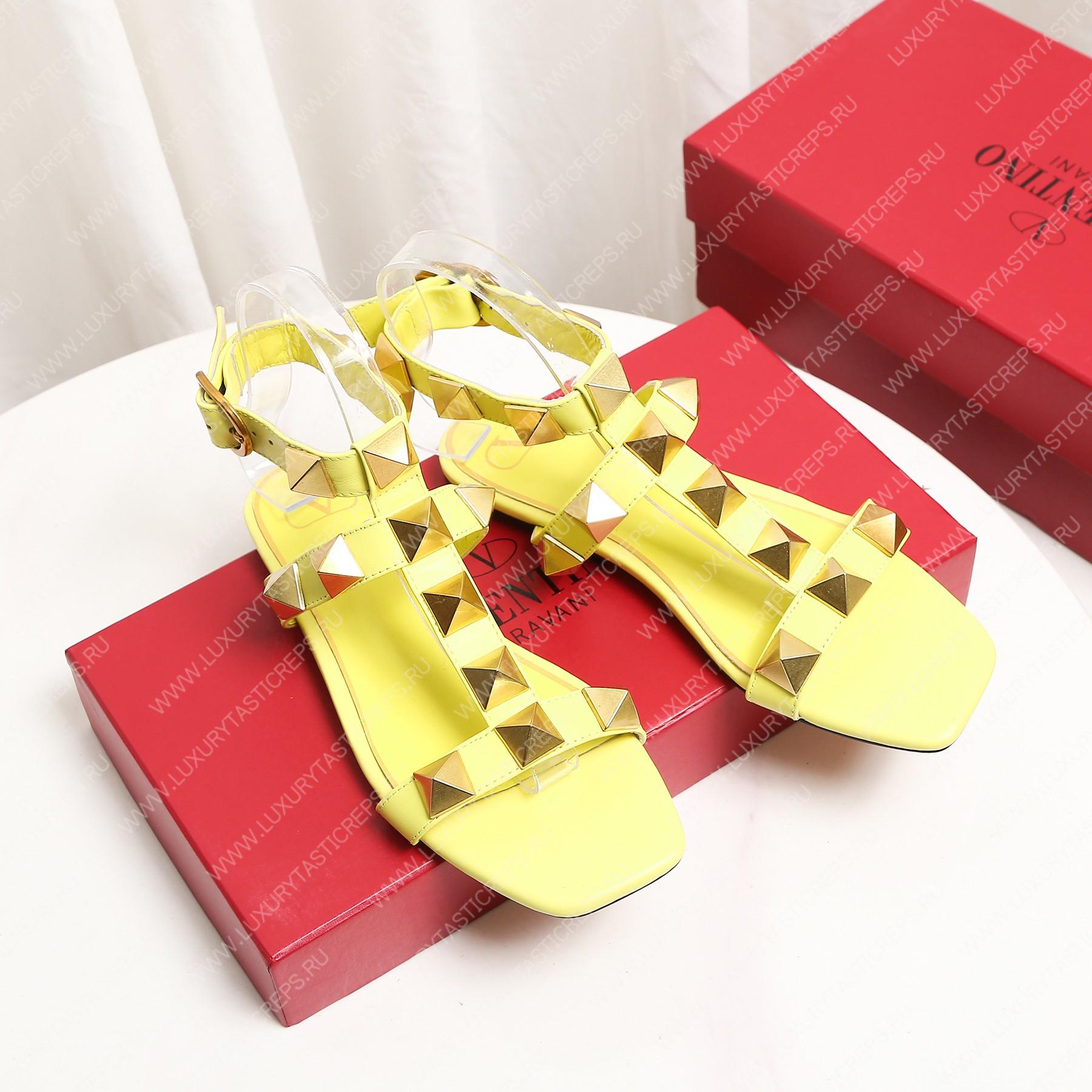 VALENTINO ROMAN STUD FLAT CALFSKIN SANDAL YELLOW 1W2S0BU8ZWM