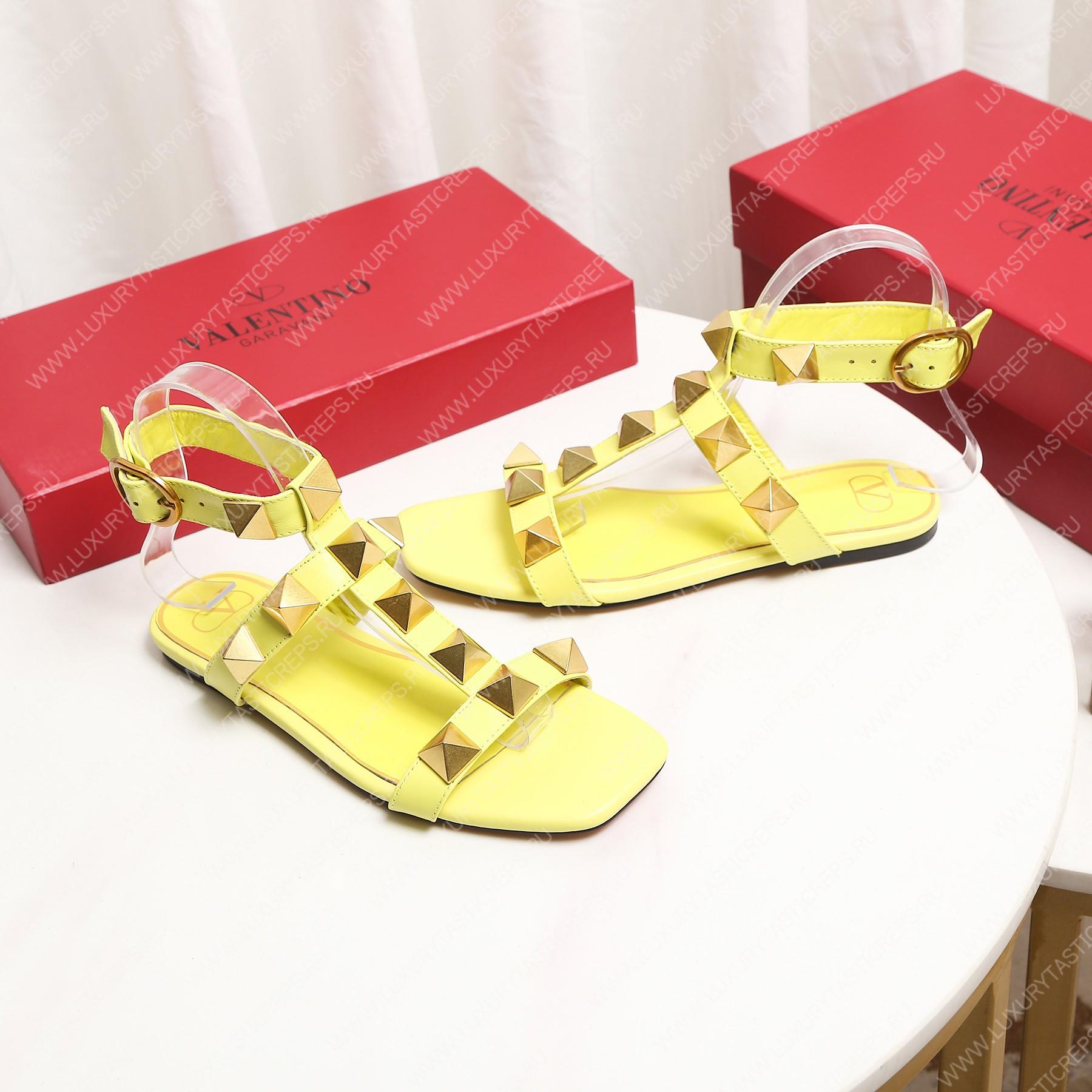VALENTINO ROMAN STUD FLAT CALFSKIN SANDAL YELLOW 1W2S0BU8ZWM