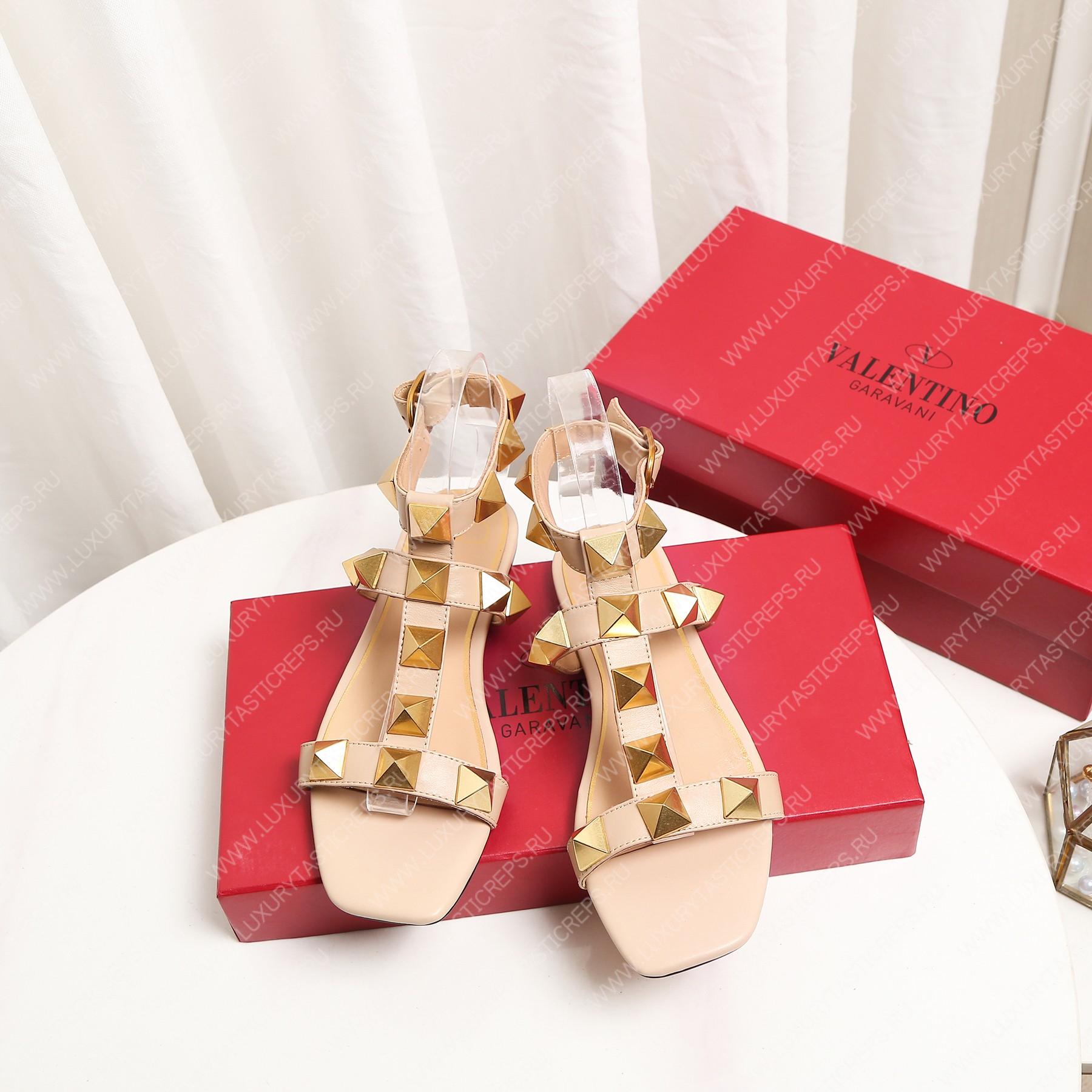 VALENTINO ROMAN STUD FLAT CALFSKIN SANDAL BEIGE 1W2S0BU8ZWM