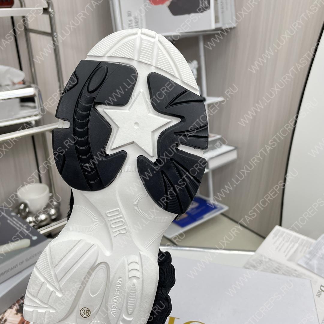 ch**an D*or d-wander sneakers cypress black kck299ctd