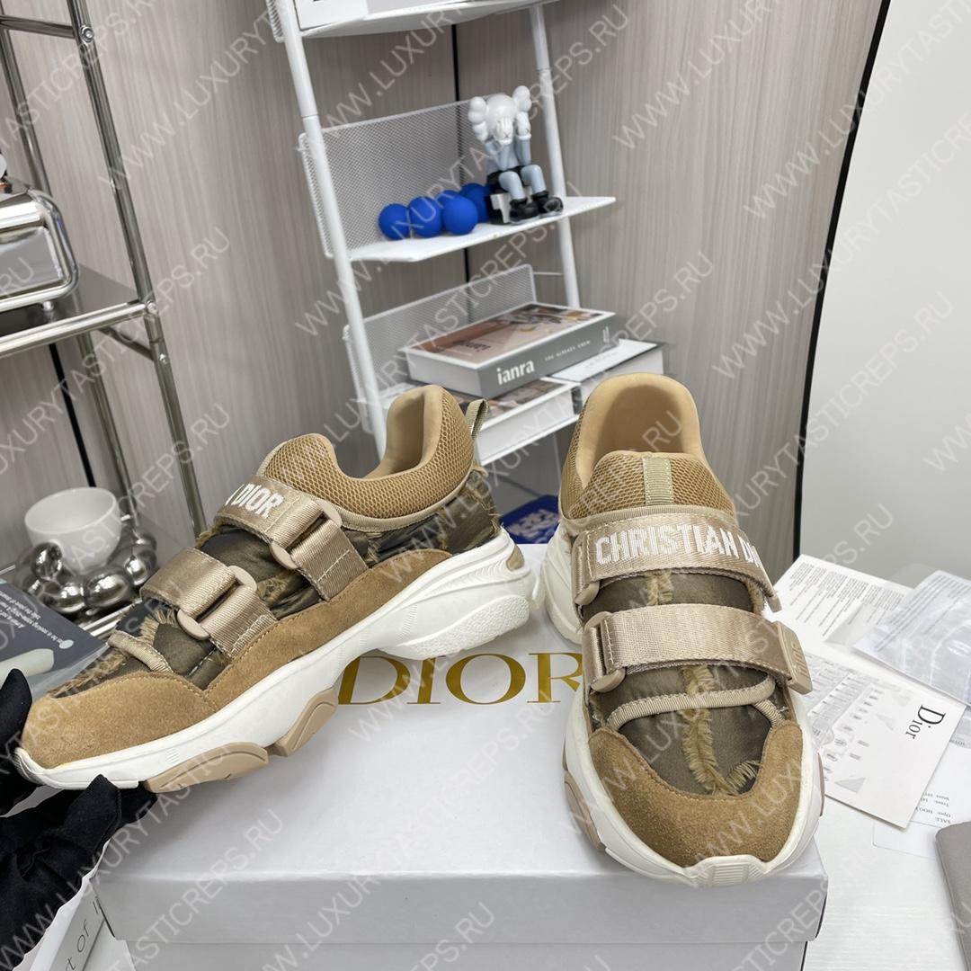 ch**an D*or d-wander sneakers cypress beige kck299ctd