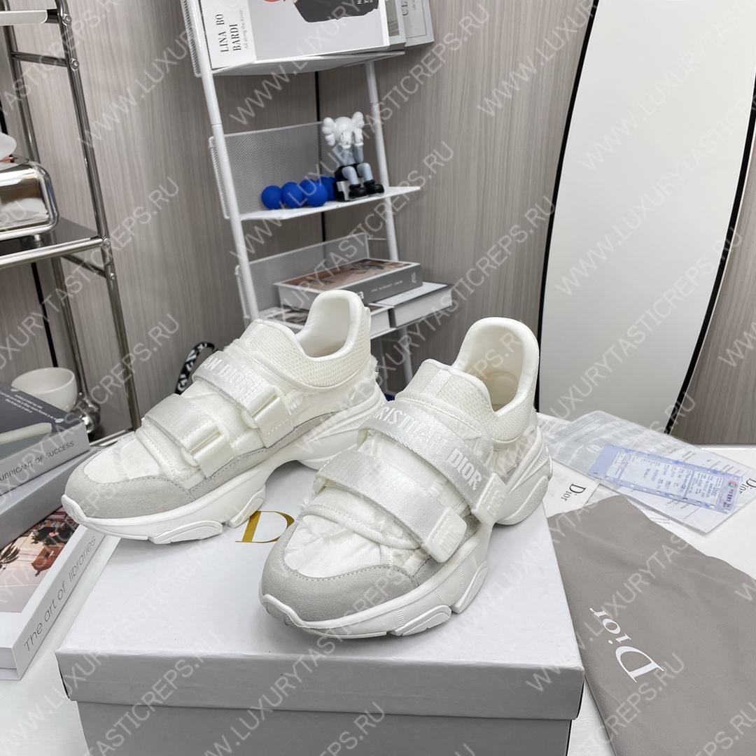 ch**an D*or d-wander sneakers cypress white kck299ctd