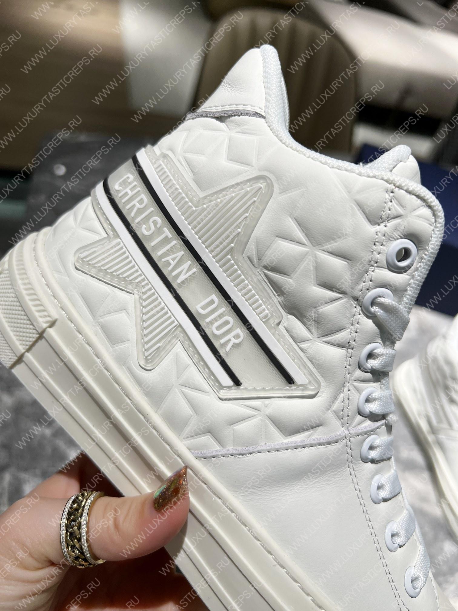 ch**an D*or walk’n sneakers black/white kck330fcc