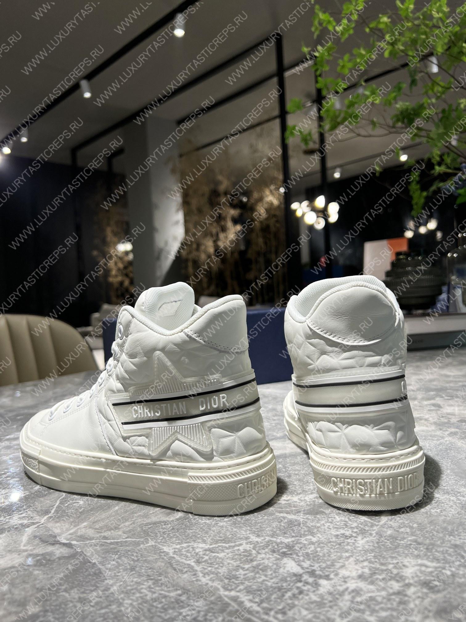 ch**an D*or walk’n sneakers black/white kck330fcc