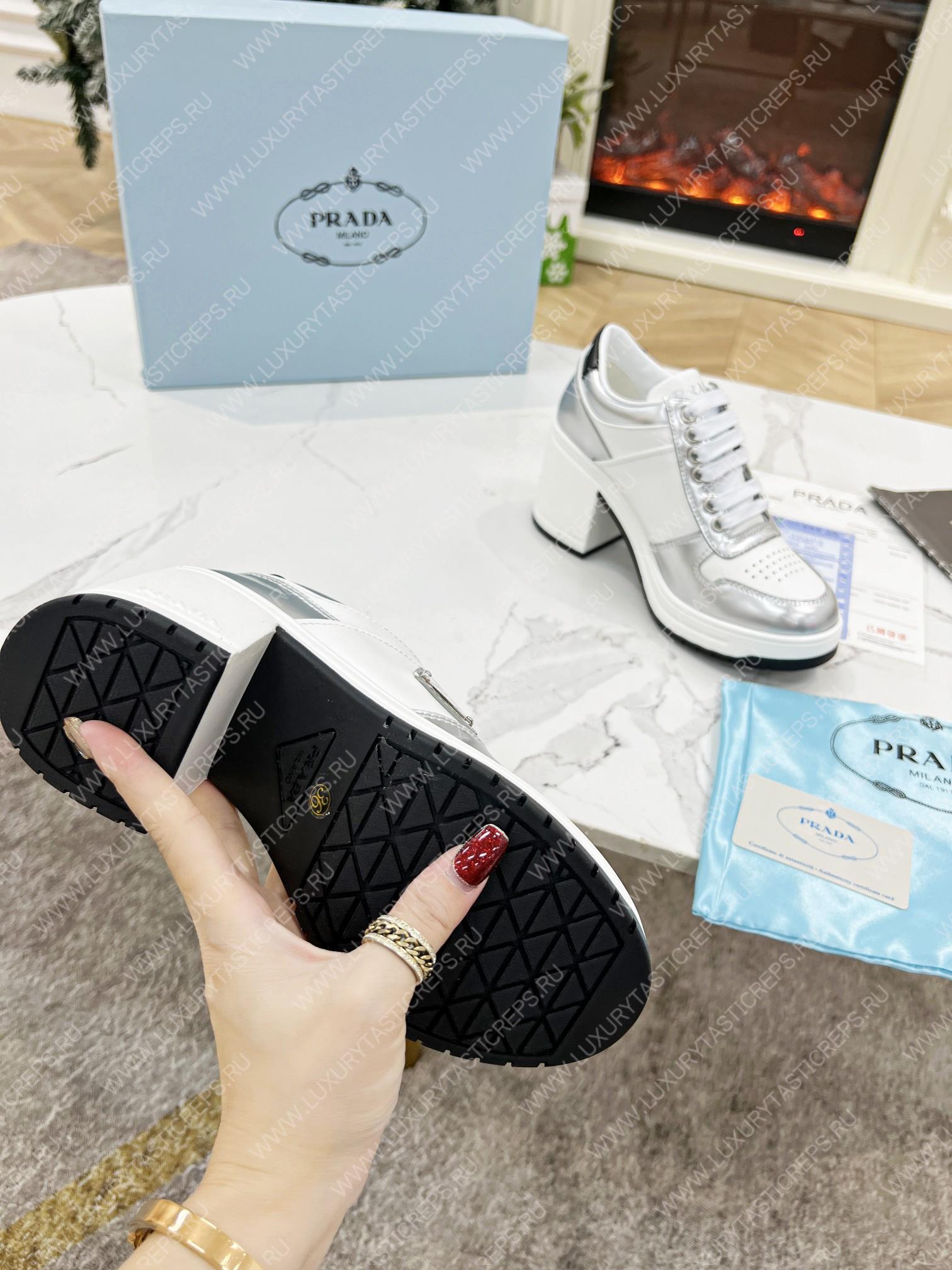 Pra*a downtown high-heeled leather sneakers white/grey 1e792m