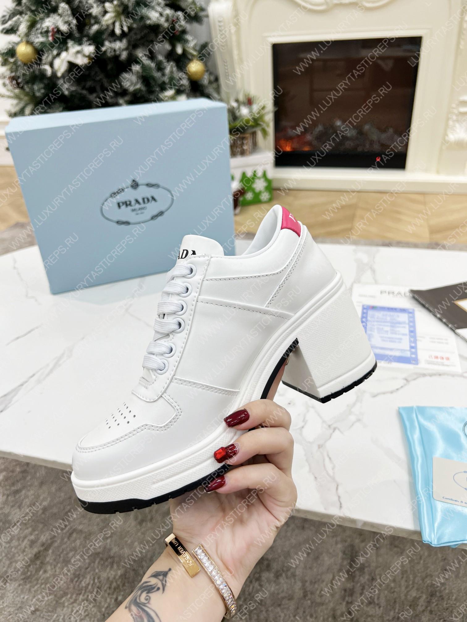 Pra*a downtown high-heeled leather sneakers white/pink 1e792m