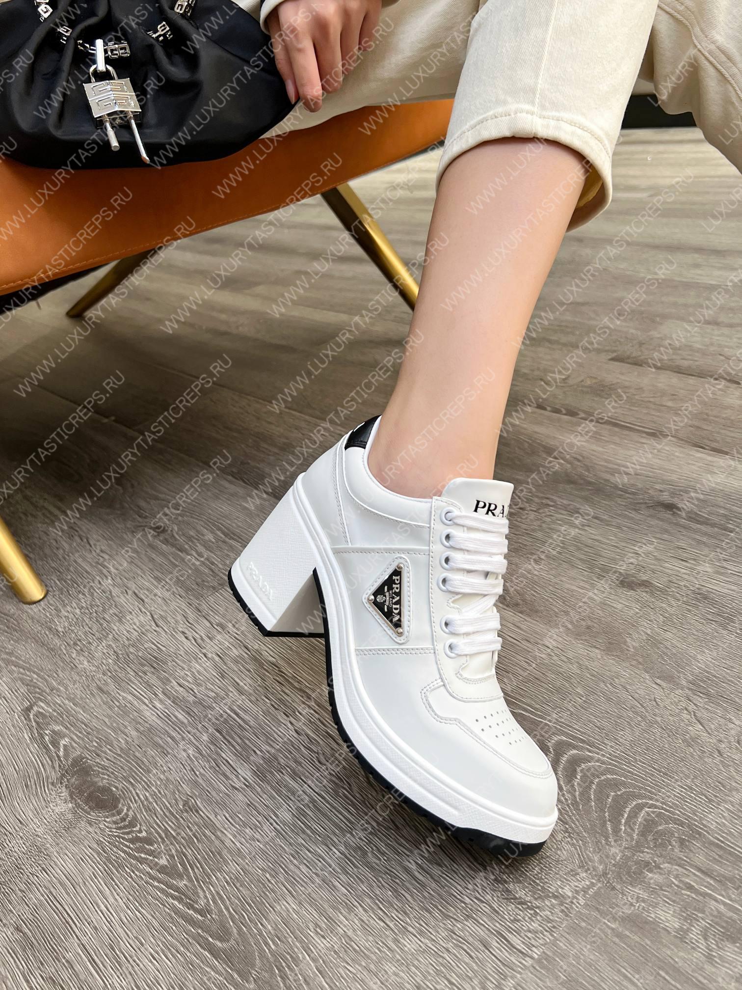 Pra*a downtown high heeled sneakers white 1e792m