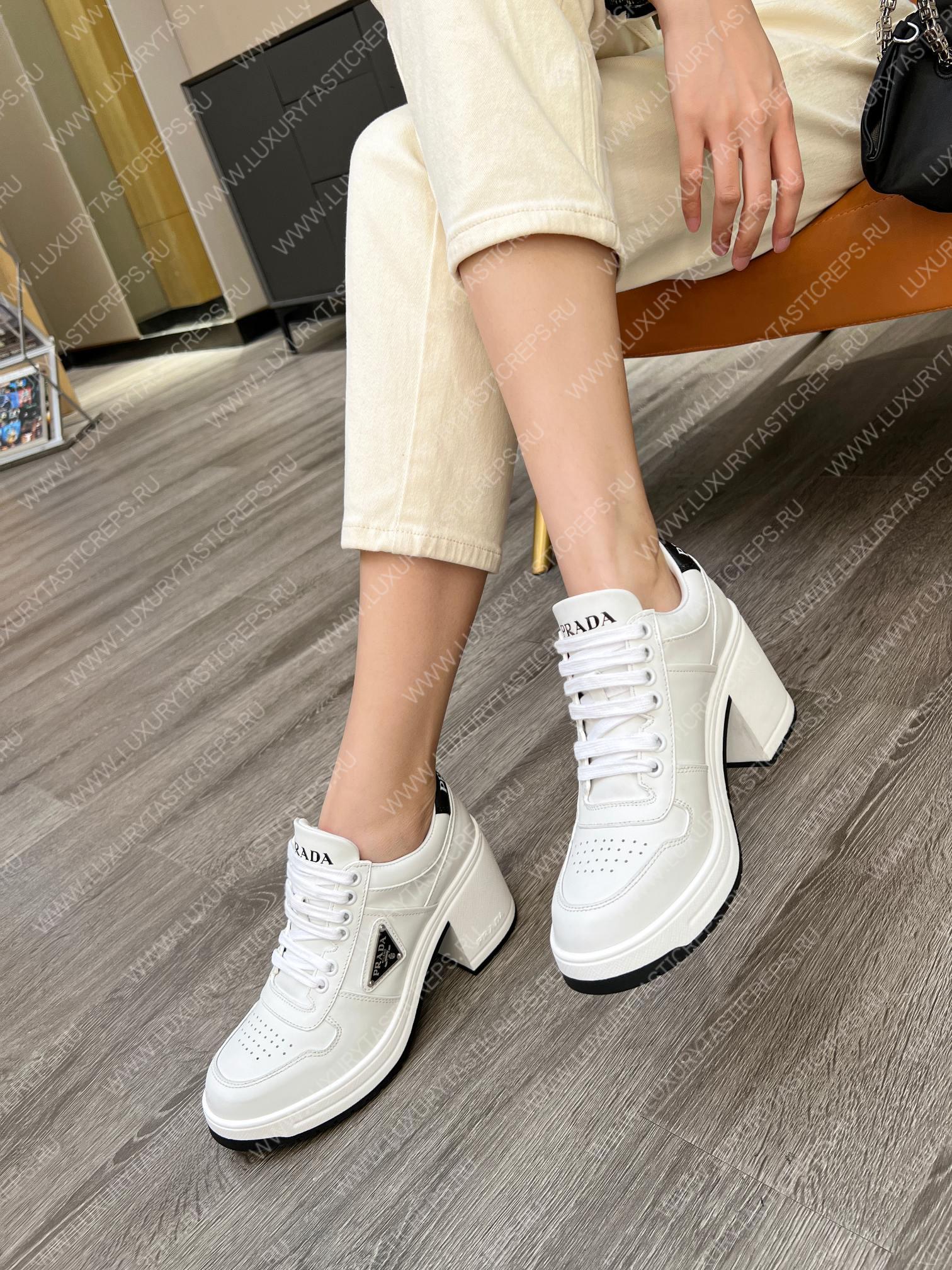 Pra*a downtown high heeled sneakers white 1e792m