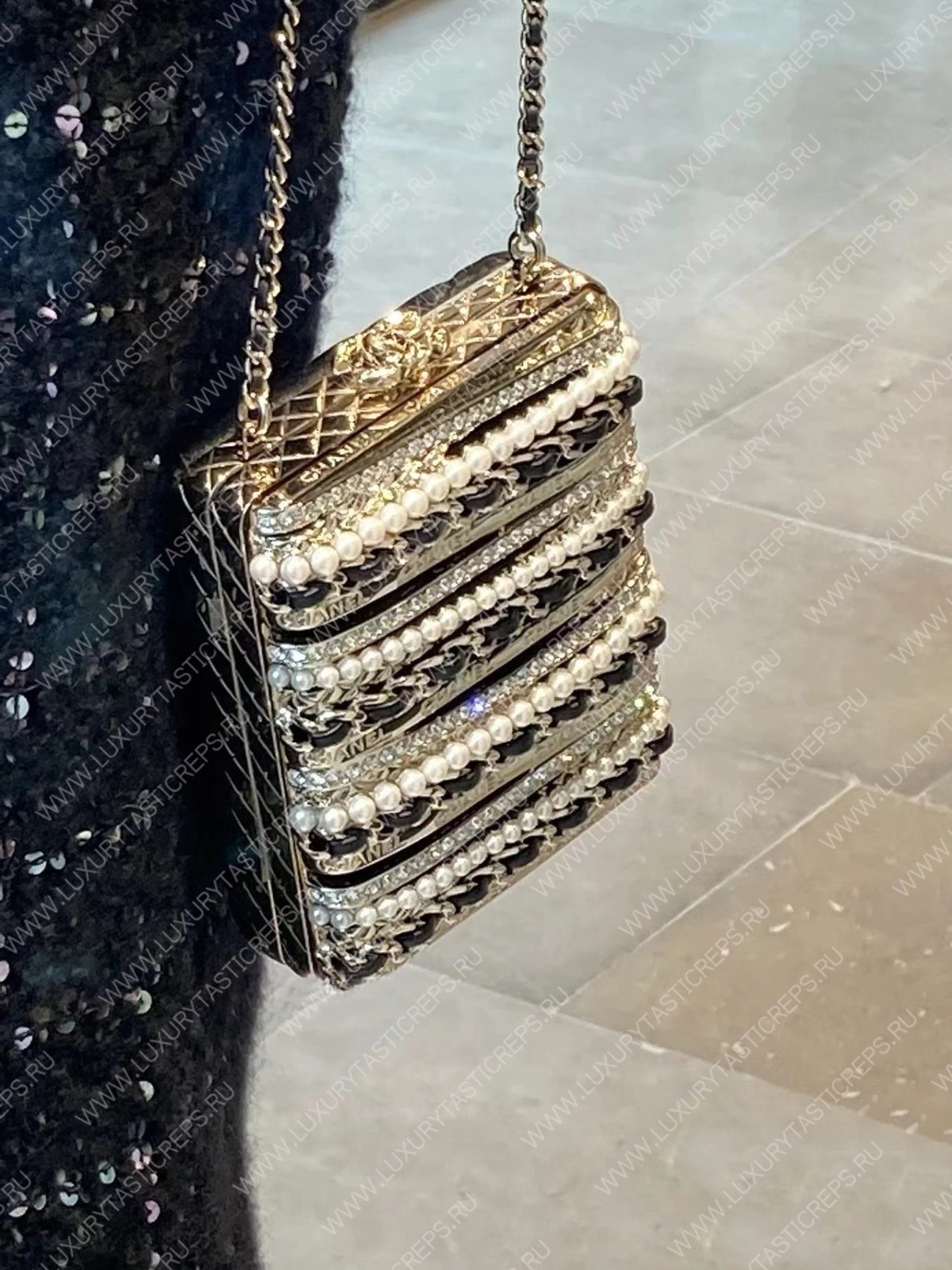 Ch*el small evening bag strass imitation pearls gold black white as3528