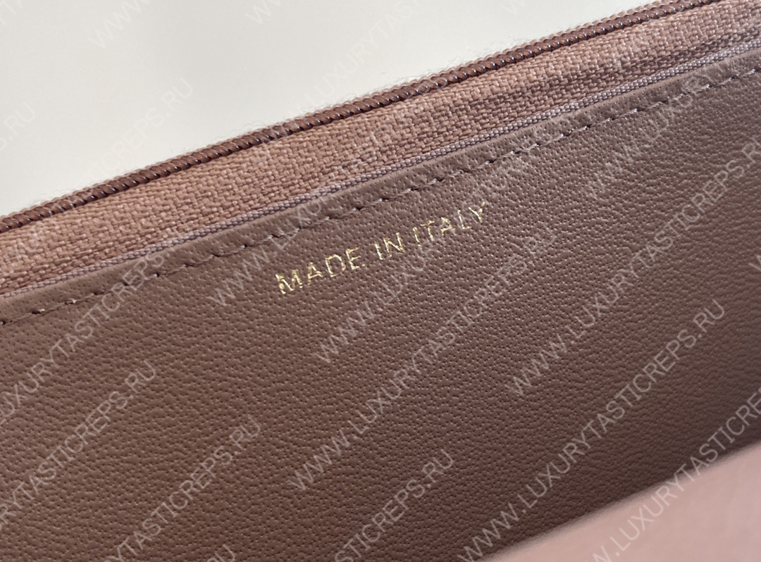 Ch*el classic wallet on chain dark nude ap0250