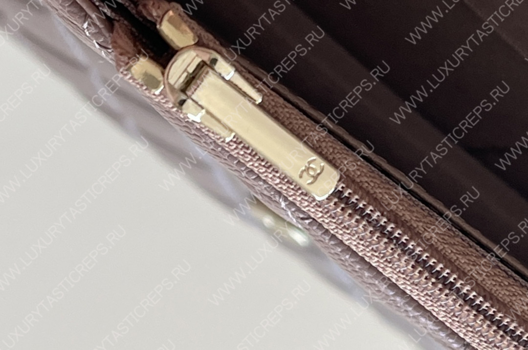 Ch*el classic wallet on chain dark nude ap0250