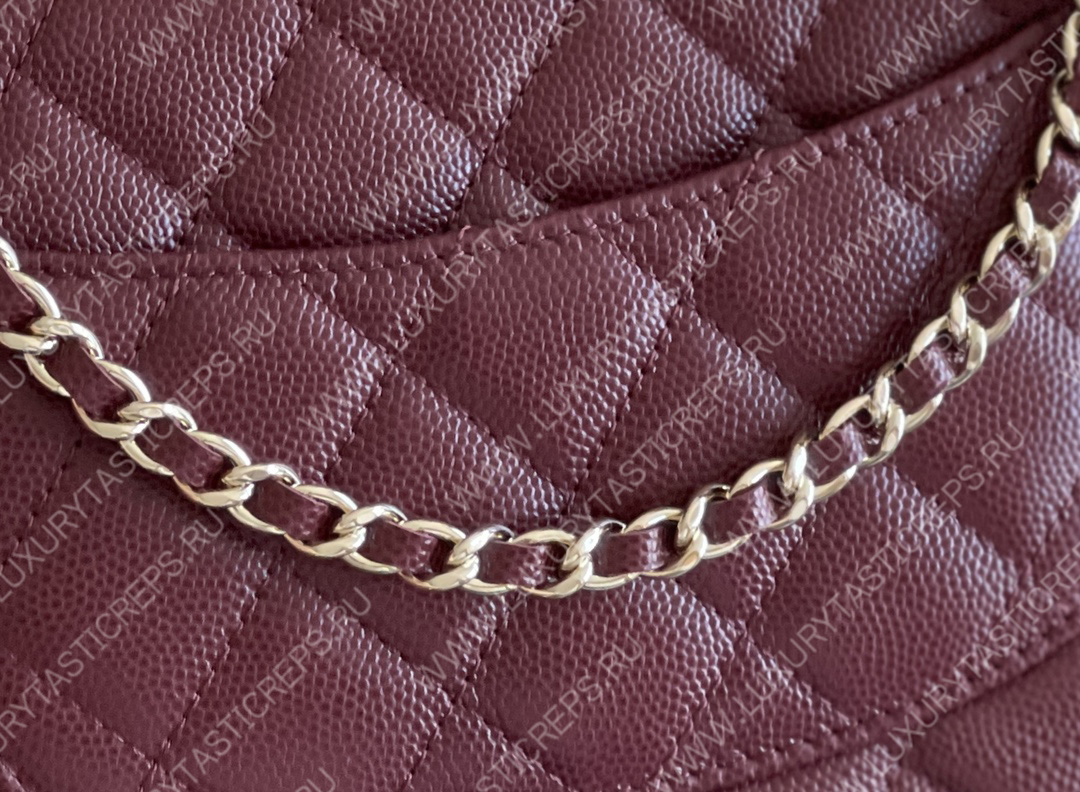 Ch*el classic wallet on chain burgundy ap0250