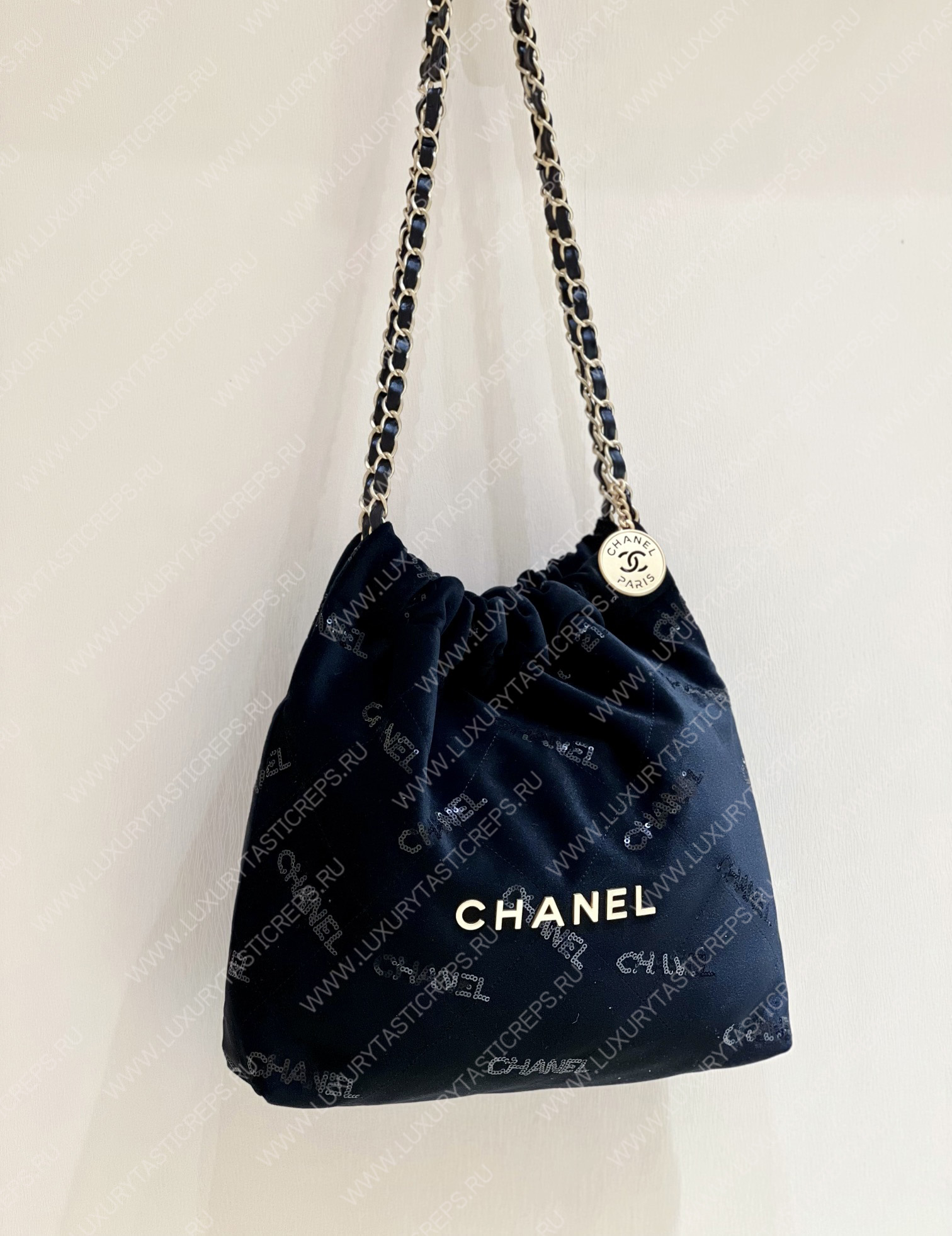 Ch*el 22 handbag black as3260