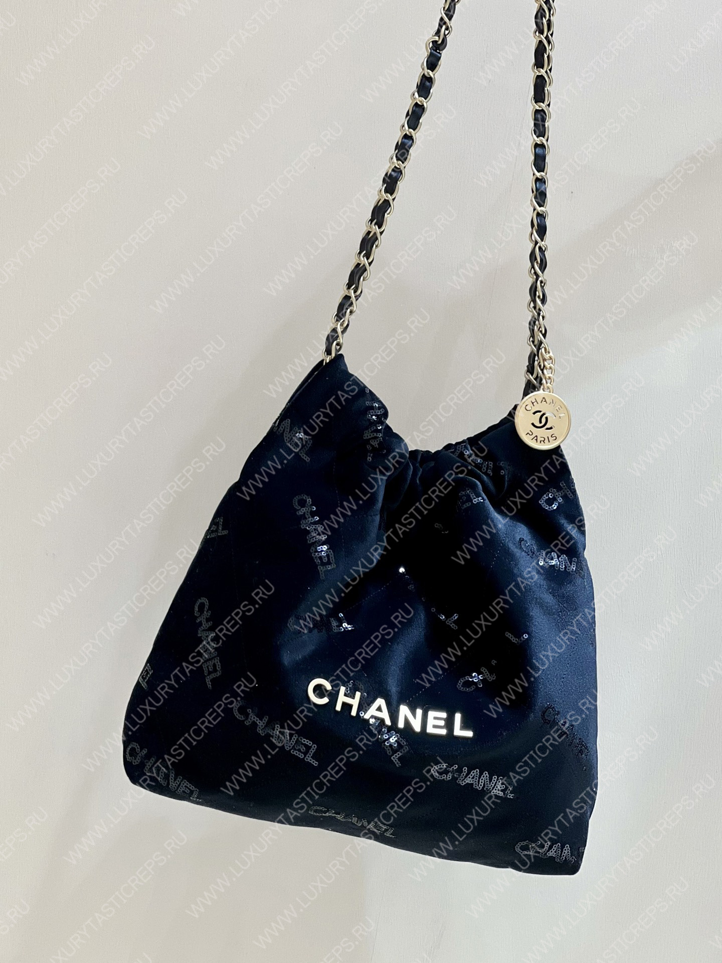 Ch*el 22 handbag black as3260