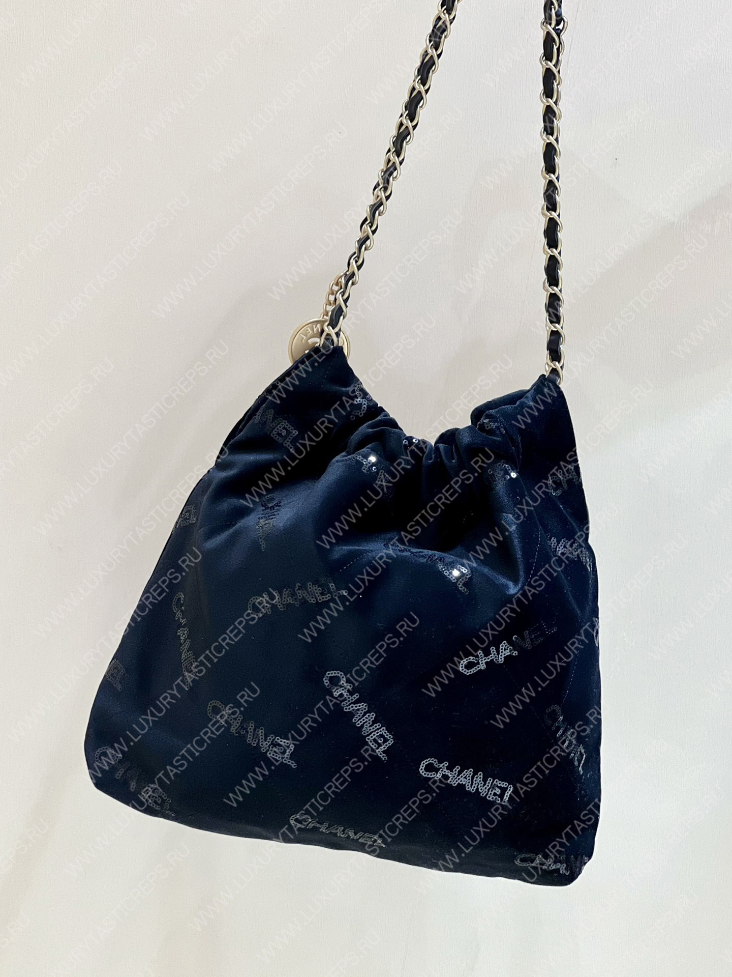 Ch*el 22 handbag black as3260