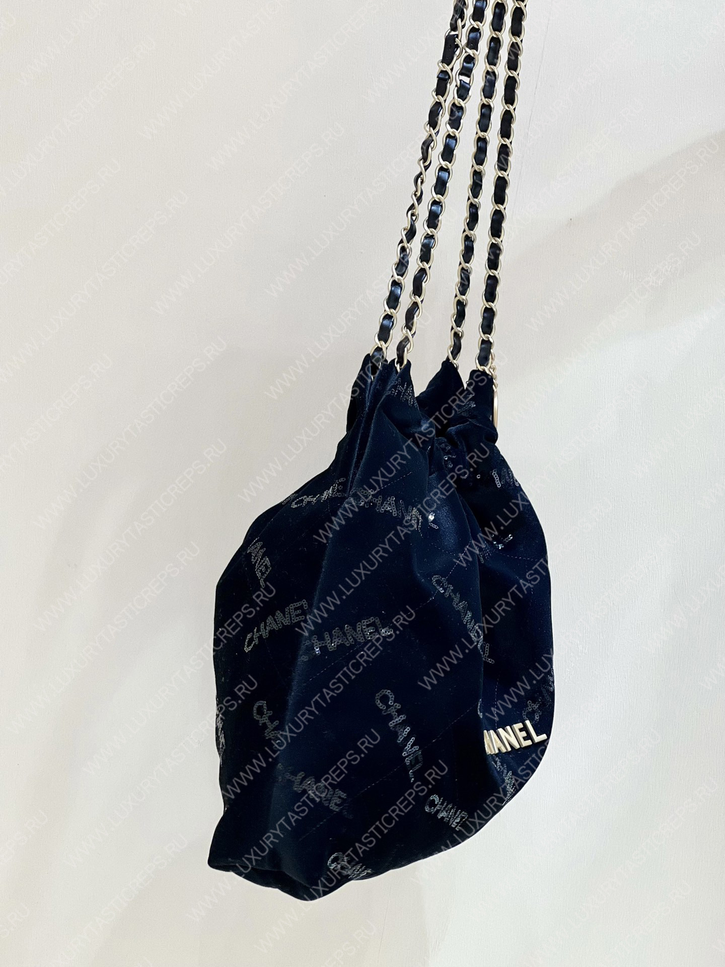 Ch*el 22 handbag black as3261