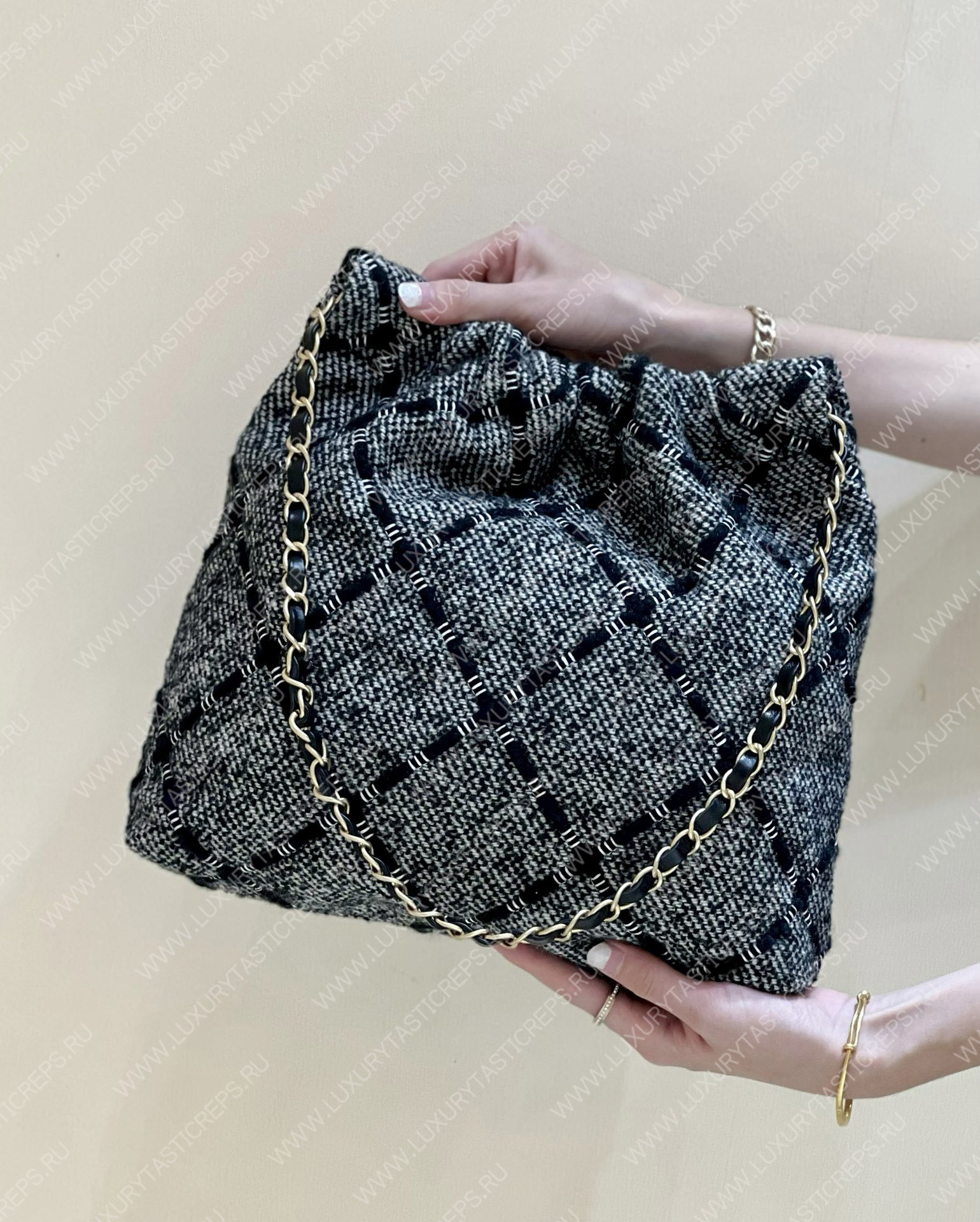 Ch*el 22 handbag as3260