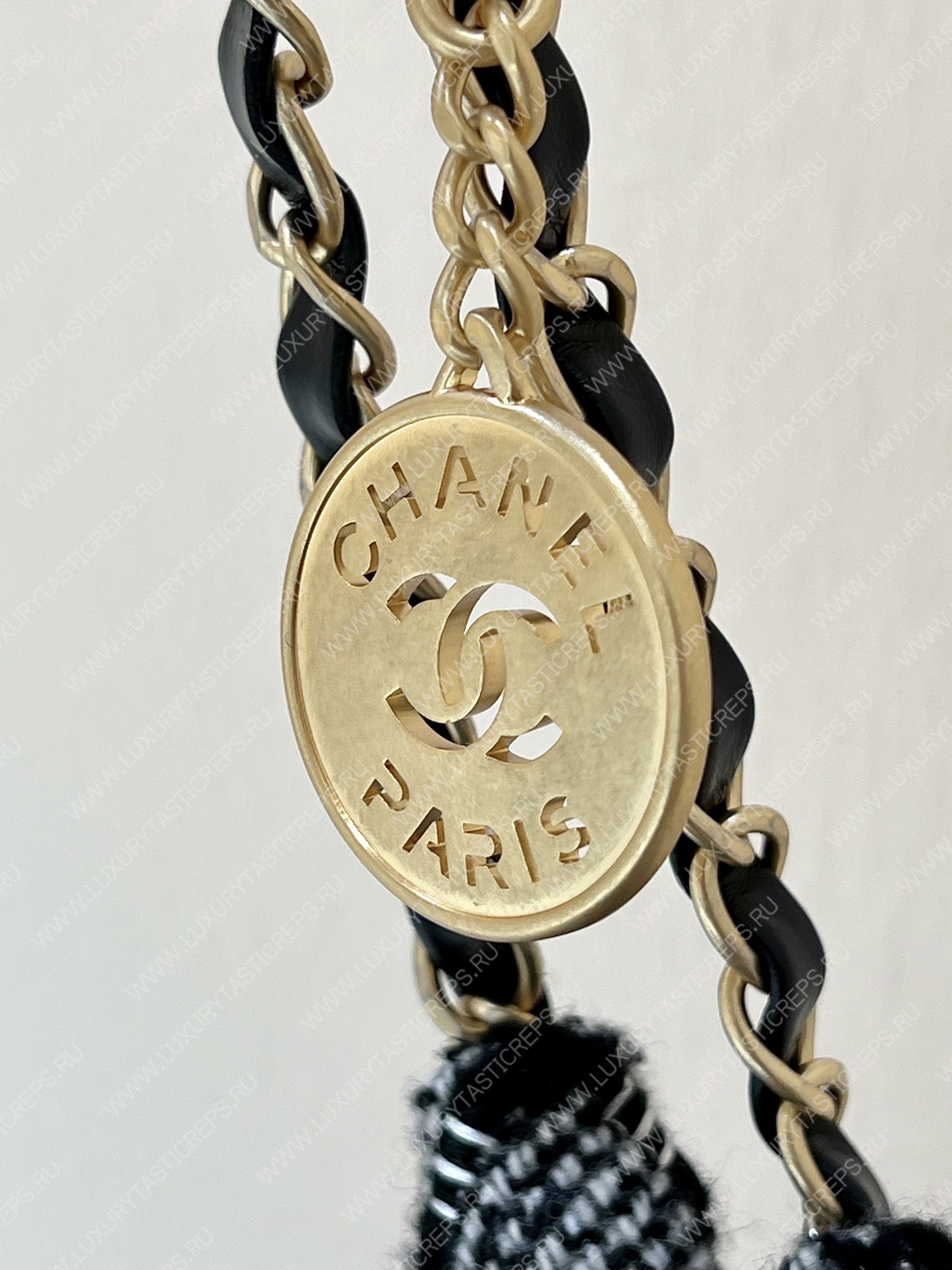 Ch*el 22 handbag grey as3261