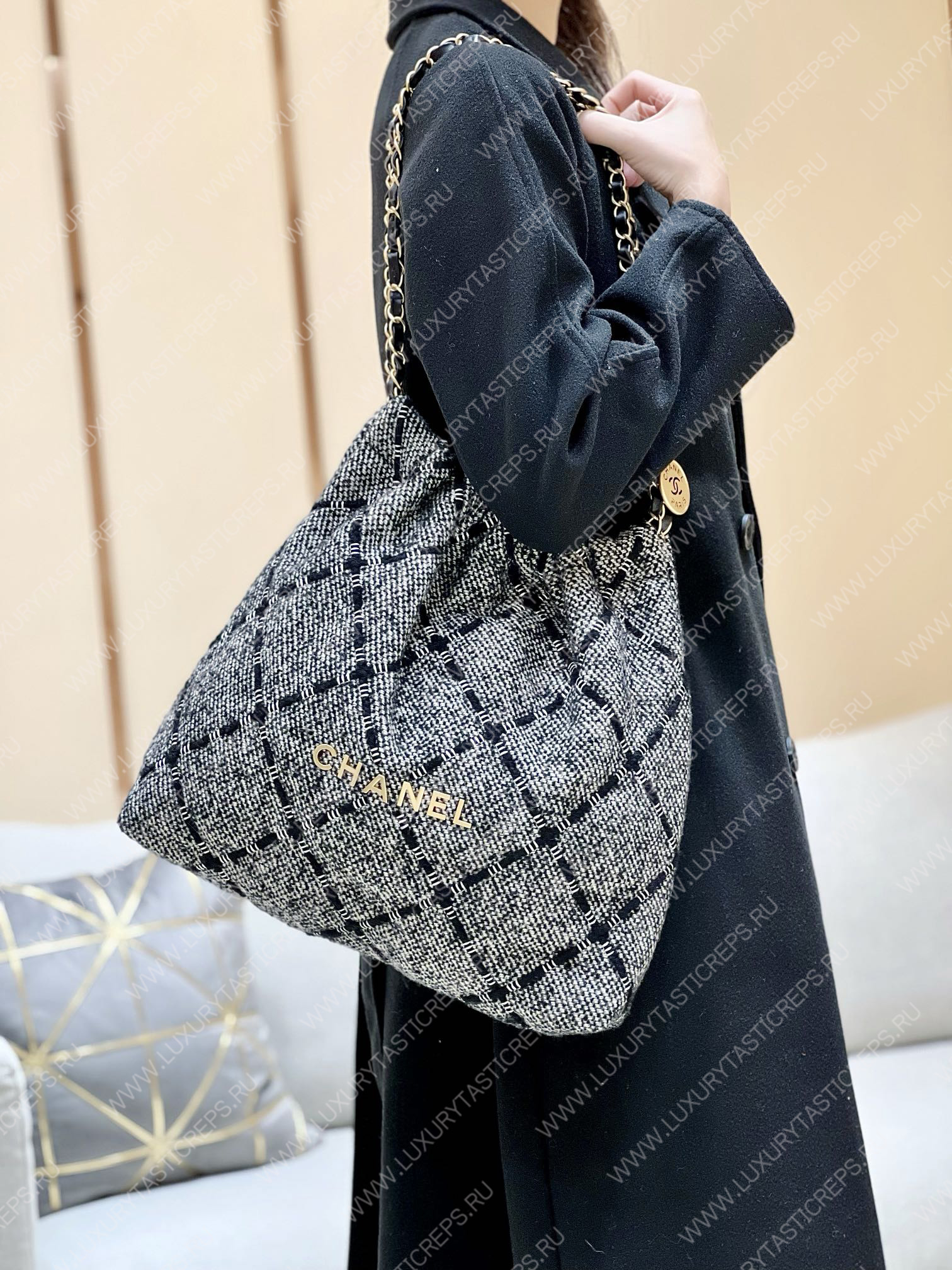 Ch*el 22 handbag grey as3261