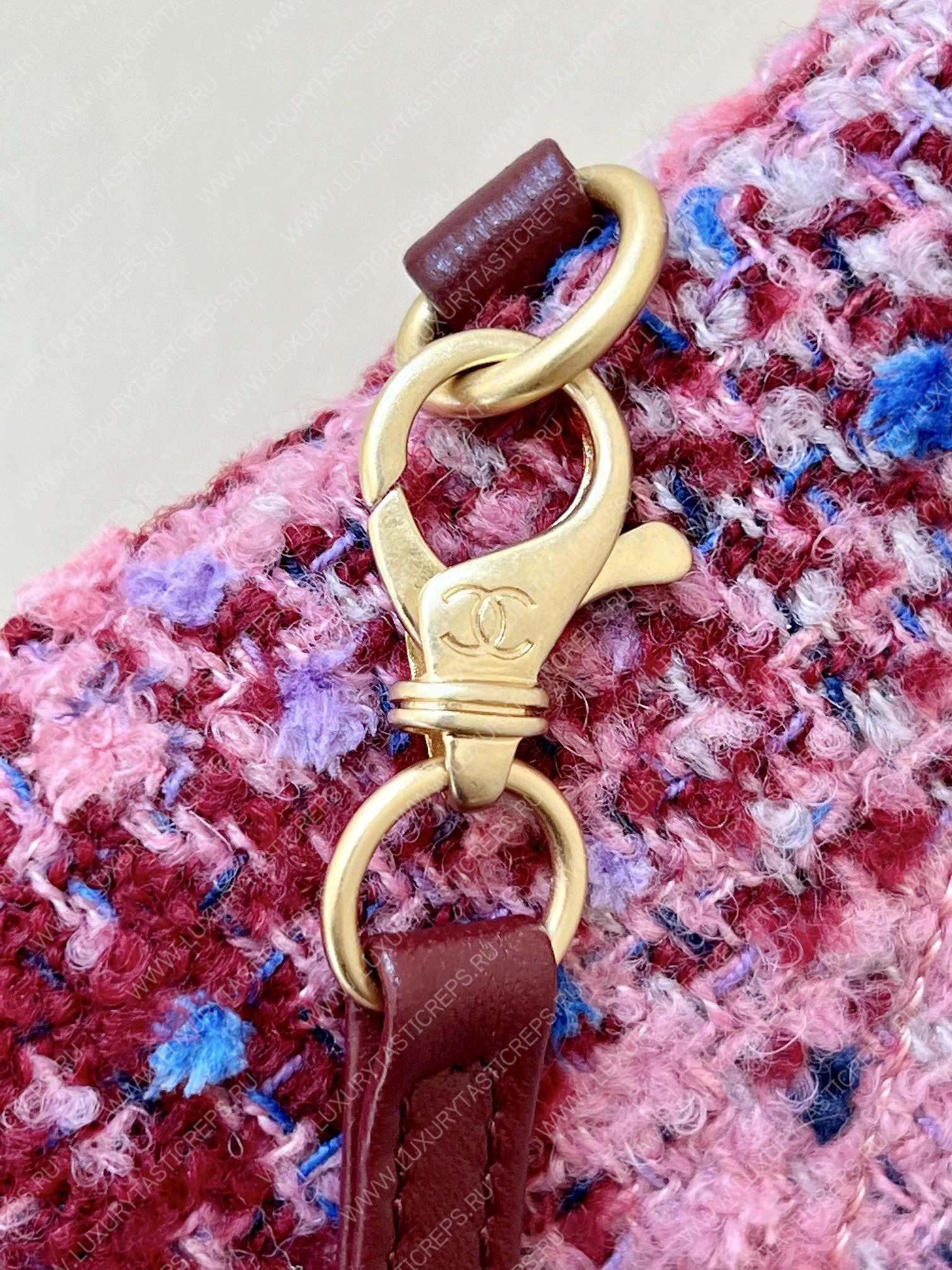 Ch*el 22 handbagbag, burgundy & multicolor as3261