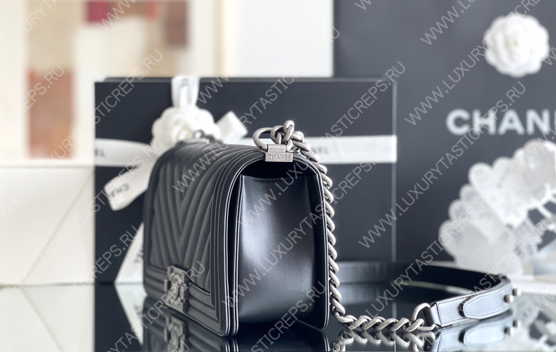 Ch*el boy handbag black a67086