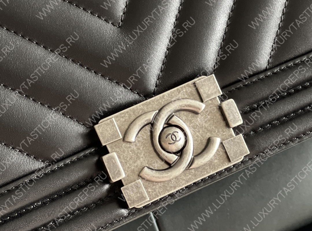 Ch*el boy handbag black a67086