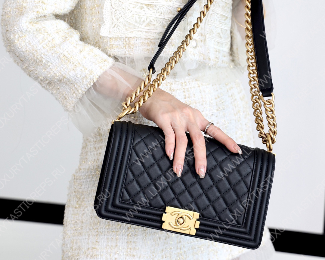 Ch*el boy handbag black a67086