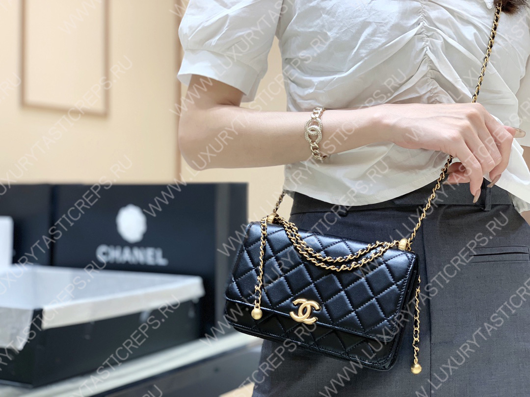 Ch*el wallet on chain black ap2649