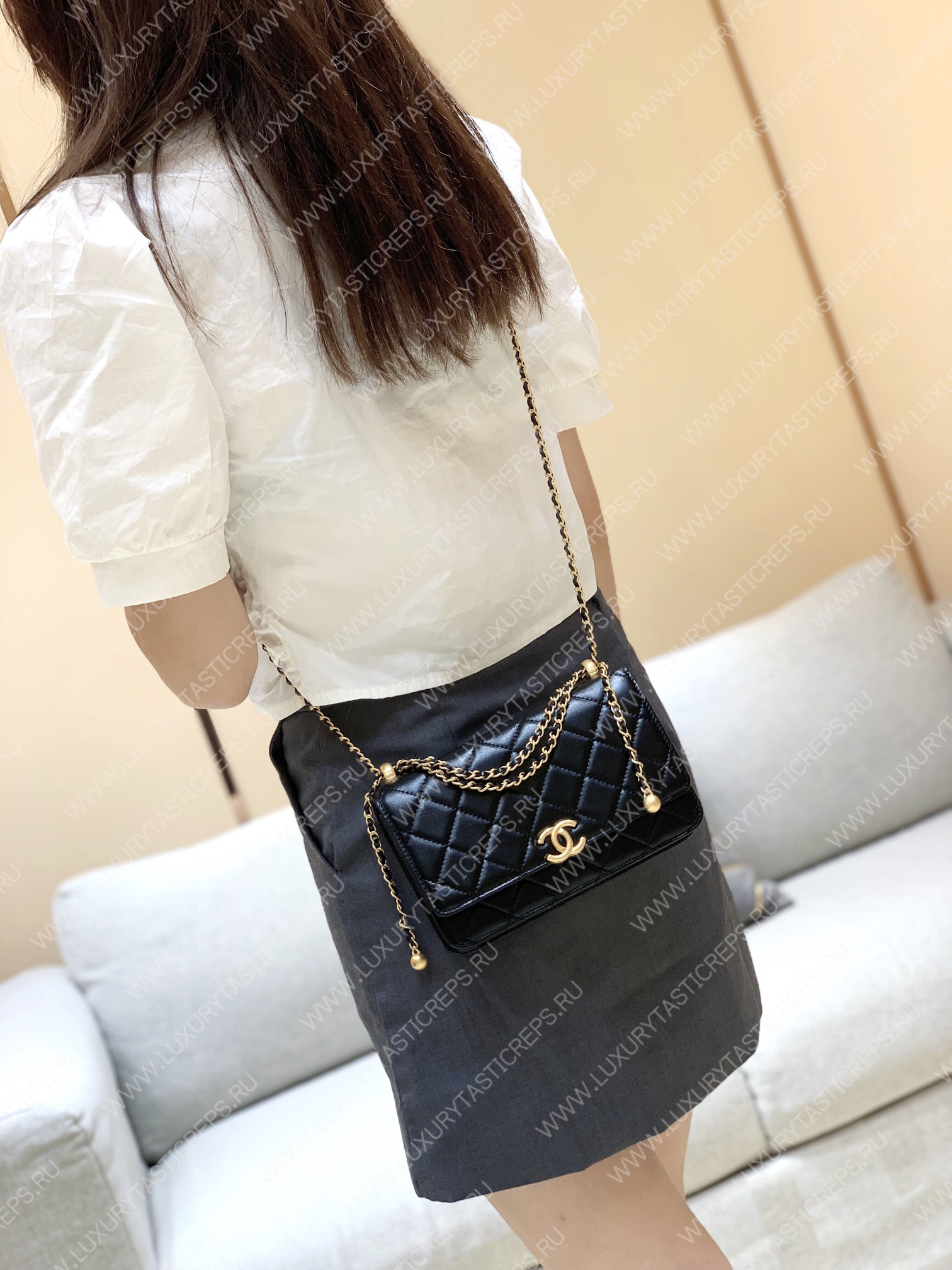Ch*el wallet on chain black ap2649