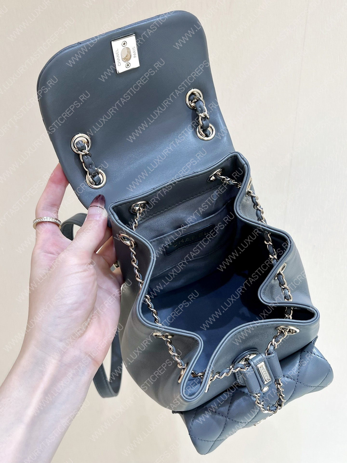 Ch*el duma backpack grey as1160