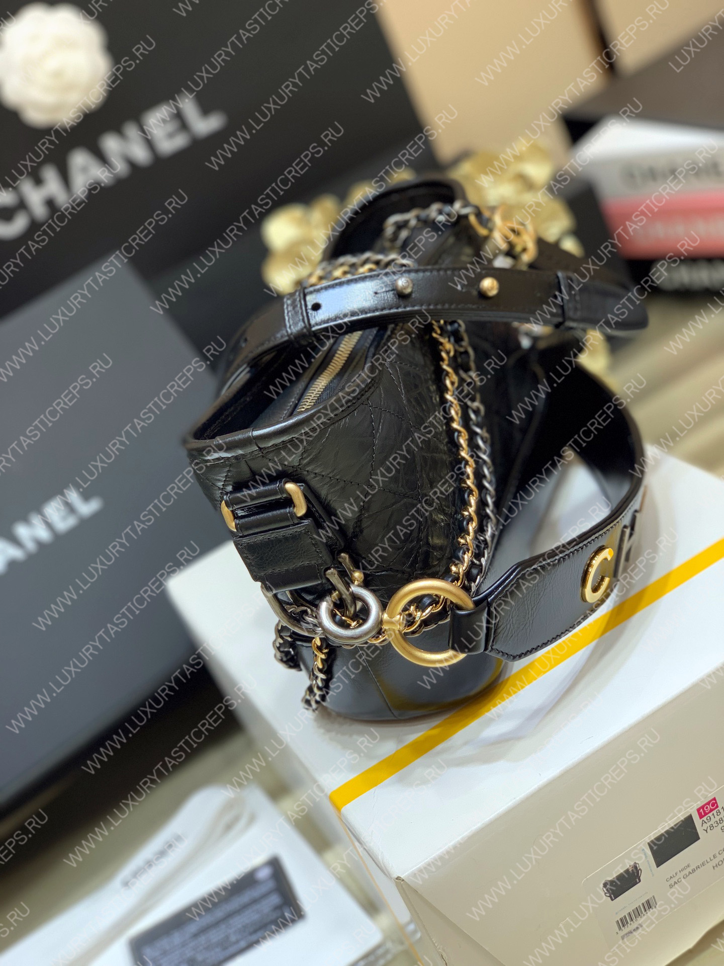 Ch*el gabrielle small hobo black as0865