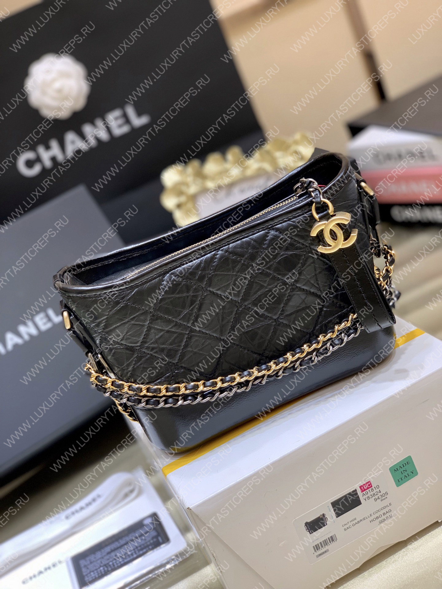 Ch*el gabrielle hobo bag black a91810